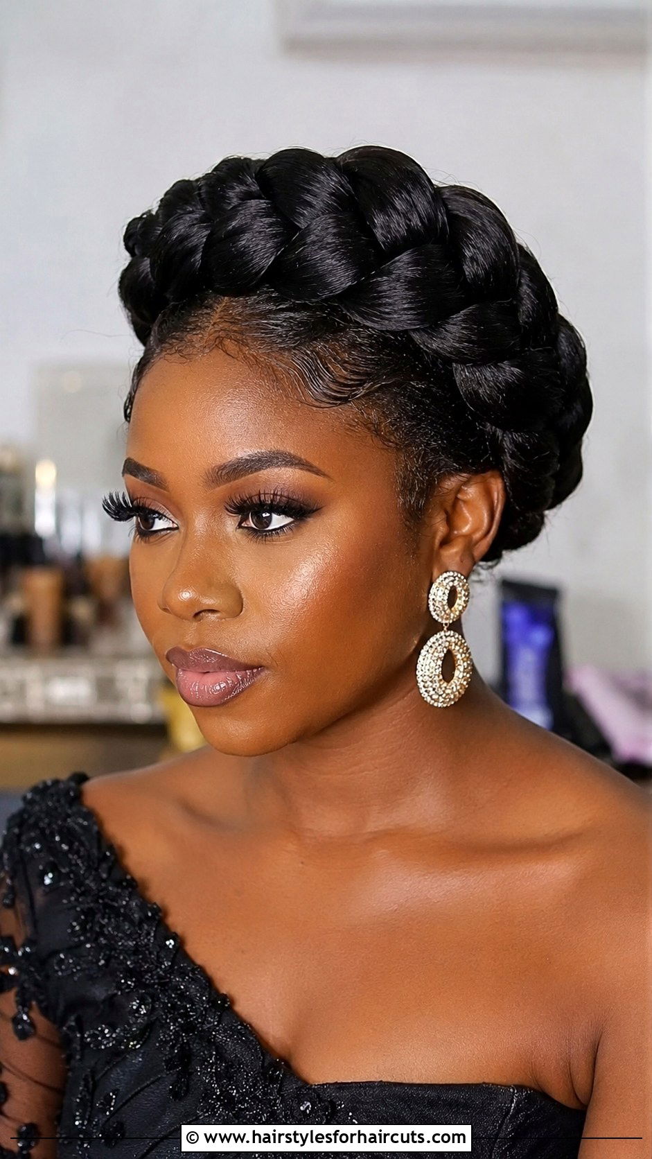 Jumbo Crown Braid - 25 crown braid hairstyles for black hair - 25 crown braid hairstyles for black hair