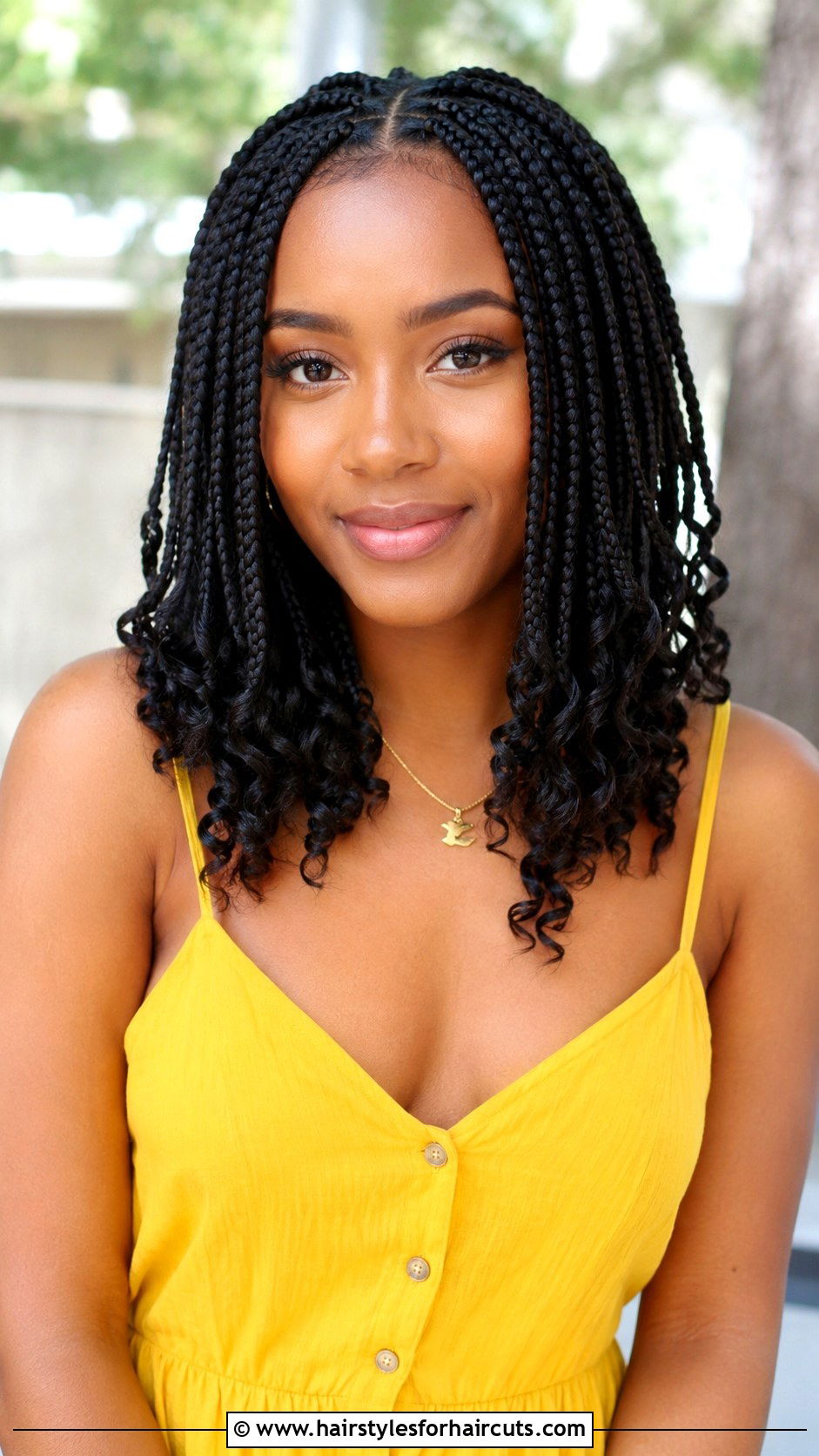 Knotless Box Braids - 25 best hairstyles for swimming black hair - 25 best hairstyles for swimming black hair
