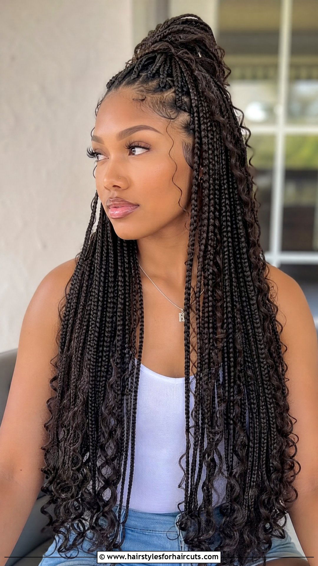 Knotless Box Braids With Curly Ends - 25 hairstyles with extensions for black hair braids - 25 hairstyles with extensions for black hair braids