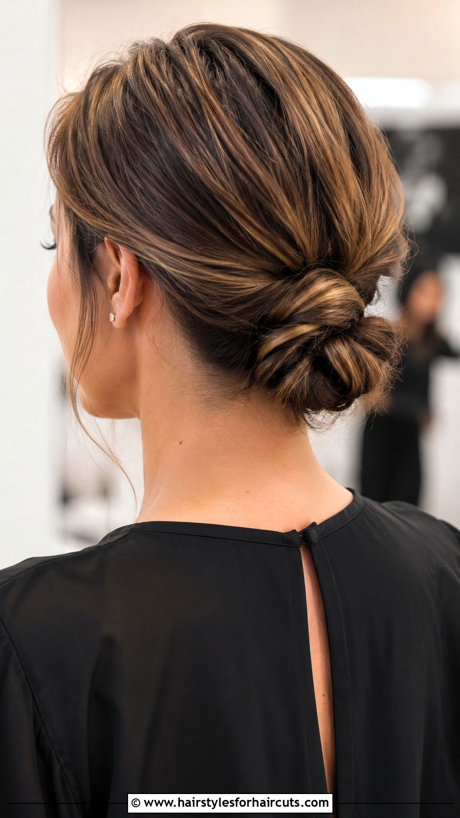 Knotted Chignon - 25 chignon hairstyles - 25 chignon hairstyles