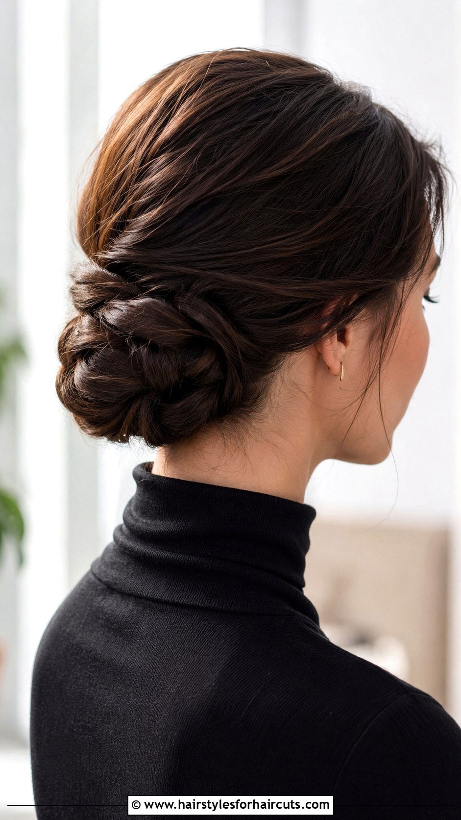Knotted Low Chignon - 25 chignon hairstyles for medium length hair - 25 chignon hairstyles for medium length hair