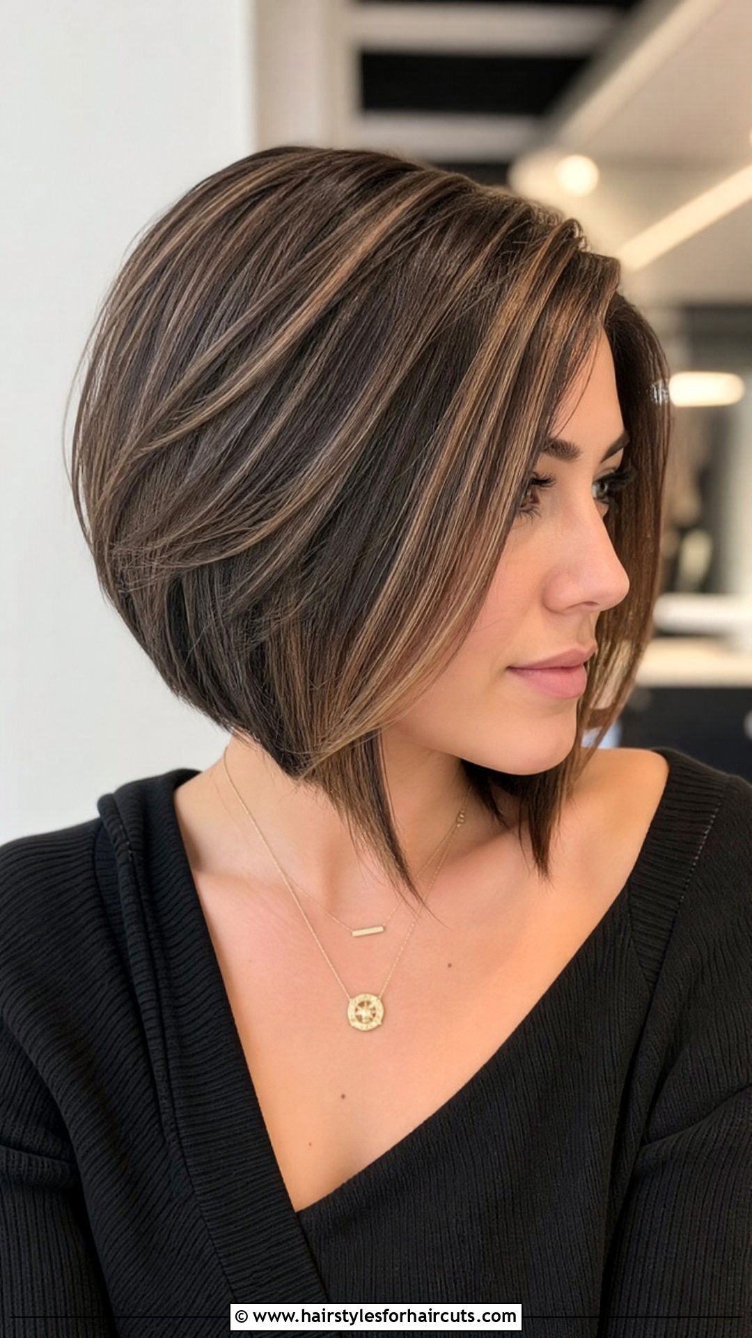 Layered Asymmetrical Bob - 25 medium haircuts with layers - 25 medium haircuts with layers