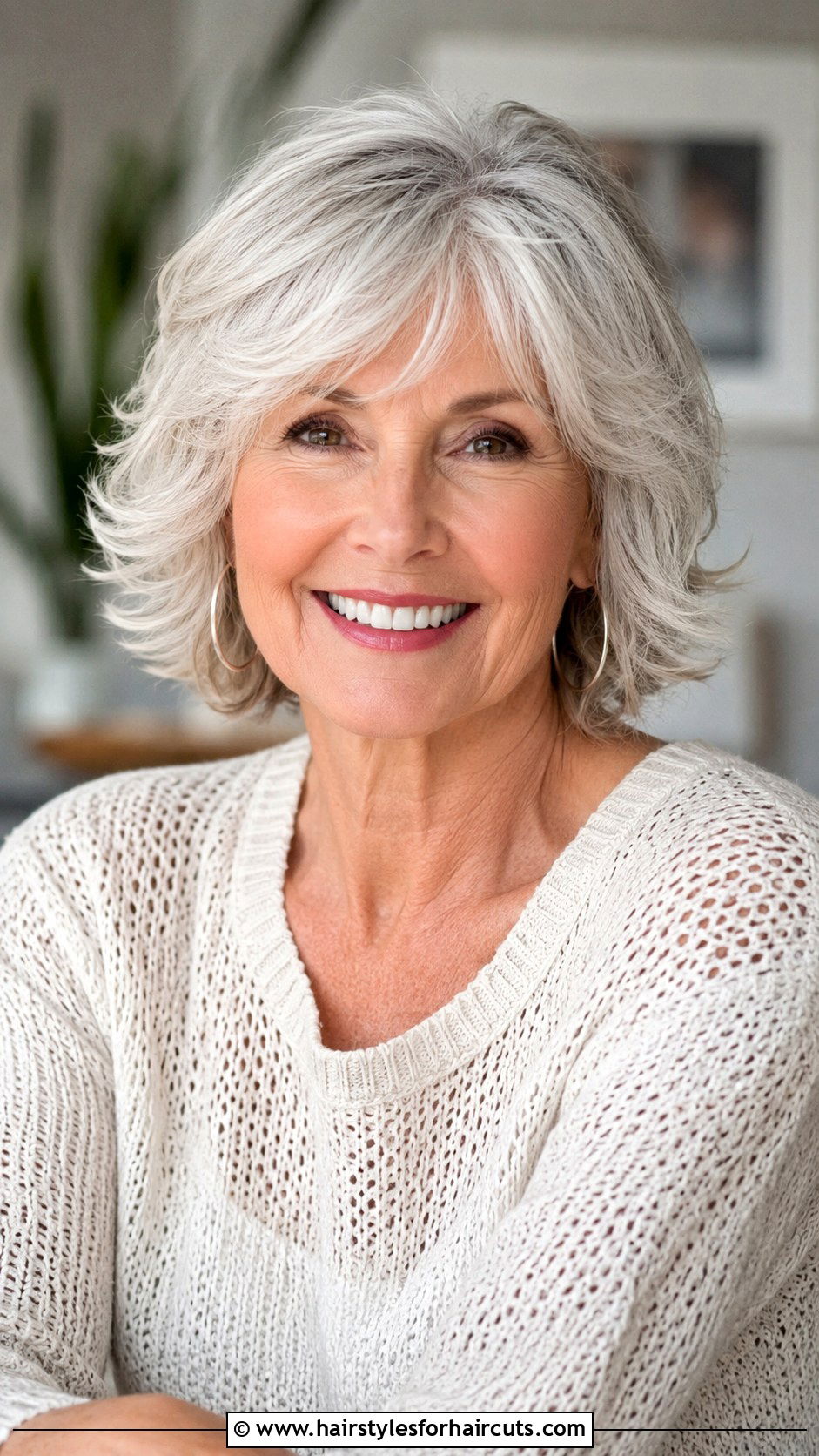 Layered Bob - 25 current hairstyles for women over 60 - 25 current hairstyles for women over 60