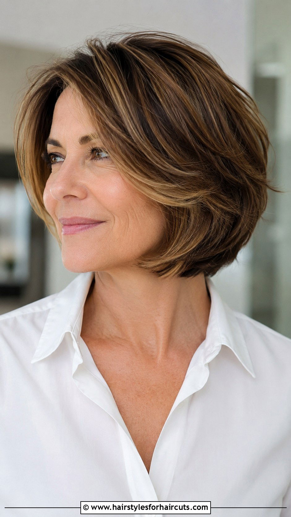 Layered Bob - 25 haircuts poster - 25 haircuts poster