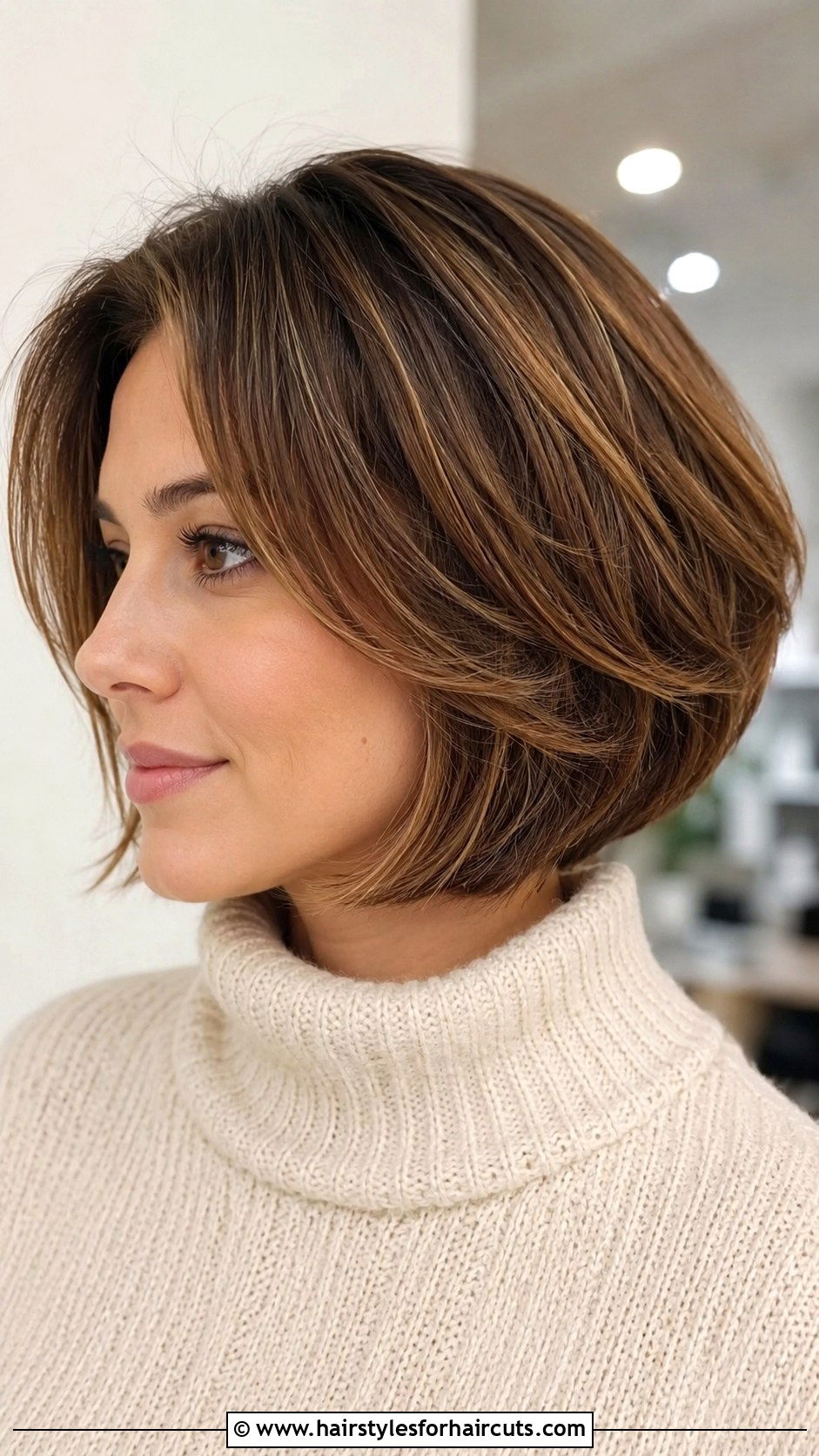 Layered Bob Haircut - 25 haircuts for wavy hair female - 25 haircuts for wavy hair female