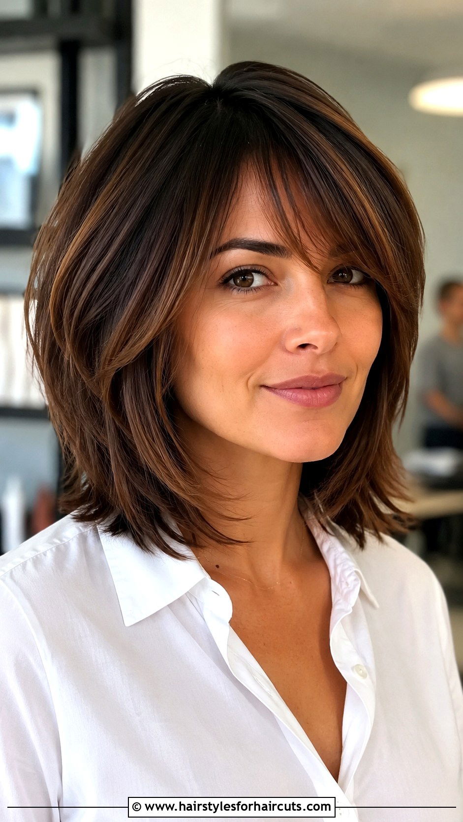 Layered Bob With Side Bangs - 25 womens hairstyles with bangs - 25 womens hairstyles with bangs