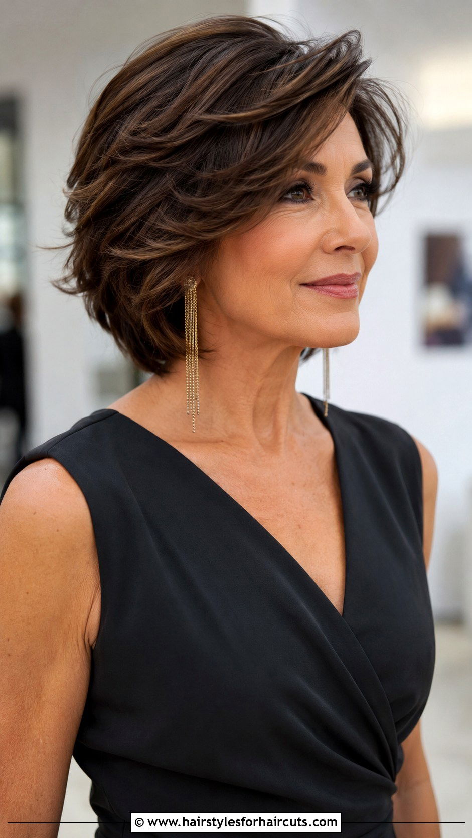 Layered Bob With Statement Earrings - 25 bridal hairstyles for short thin hair - 25 bridal hairstyles for short thin hair
