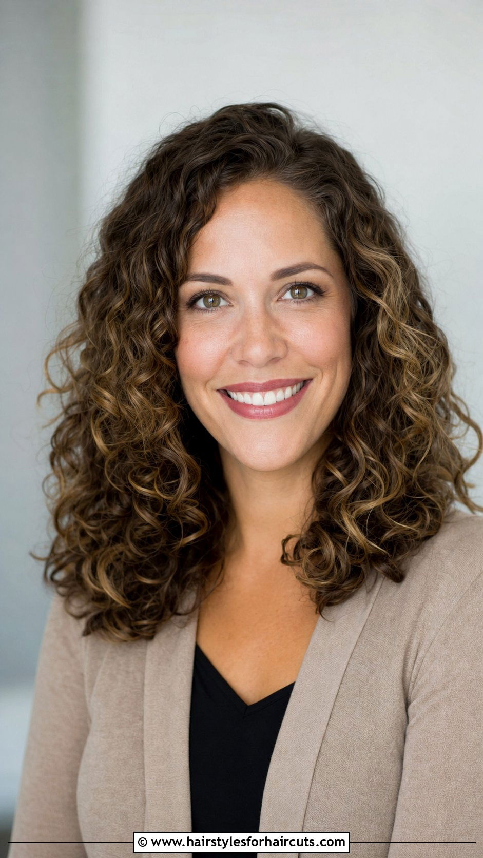 Layered Curly Hair Down - 25 curly hair work hairstyles - 25 curly hair work hairstyles