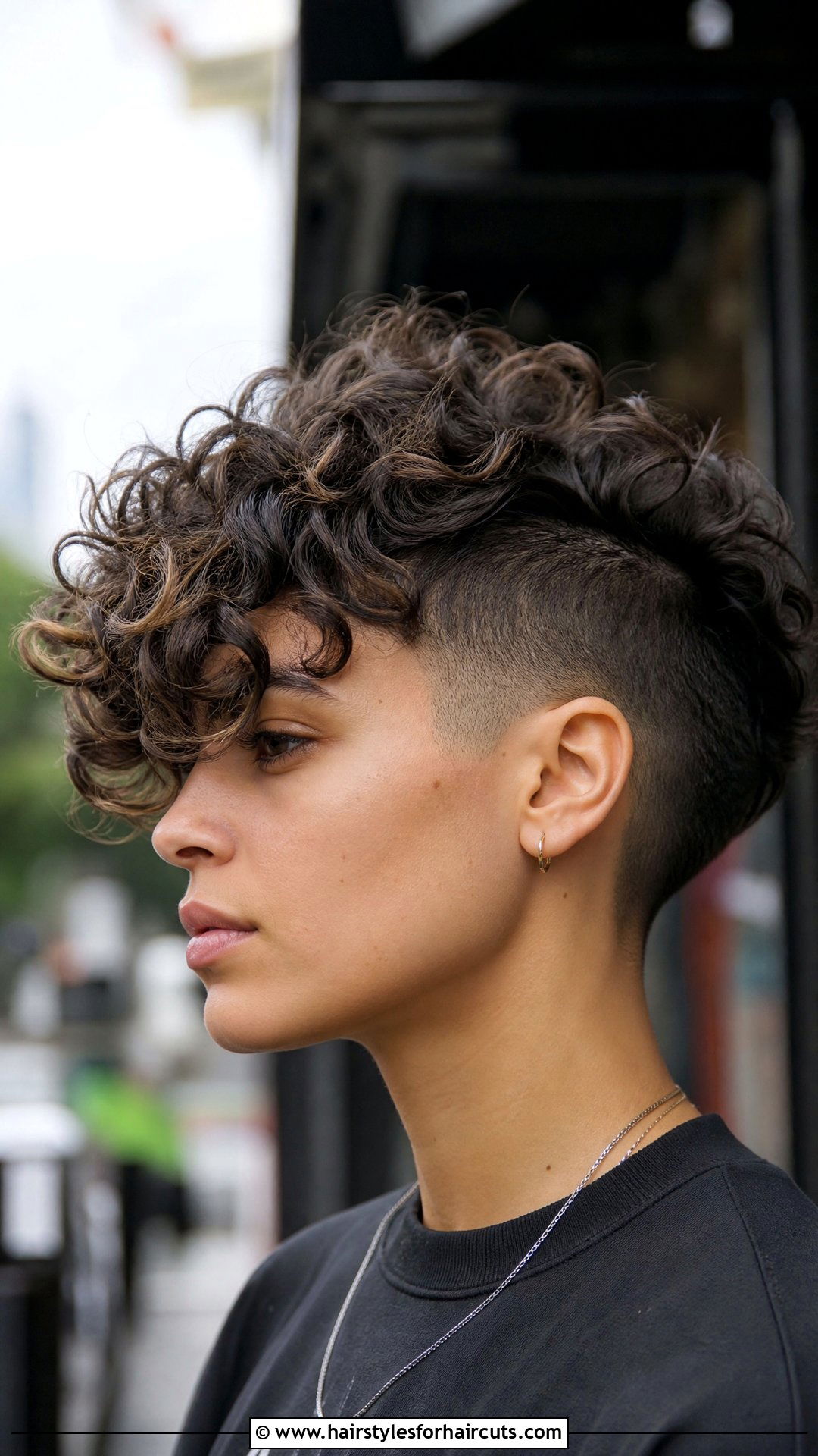 Layered Curly Hair With Undercut - 25 layered haircuts for curly hair - 25 layered haircuts for curly hair