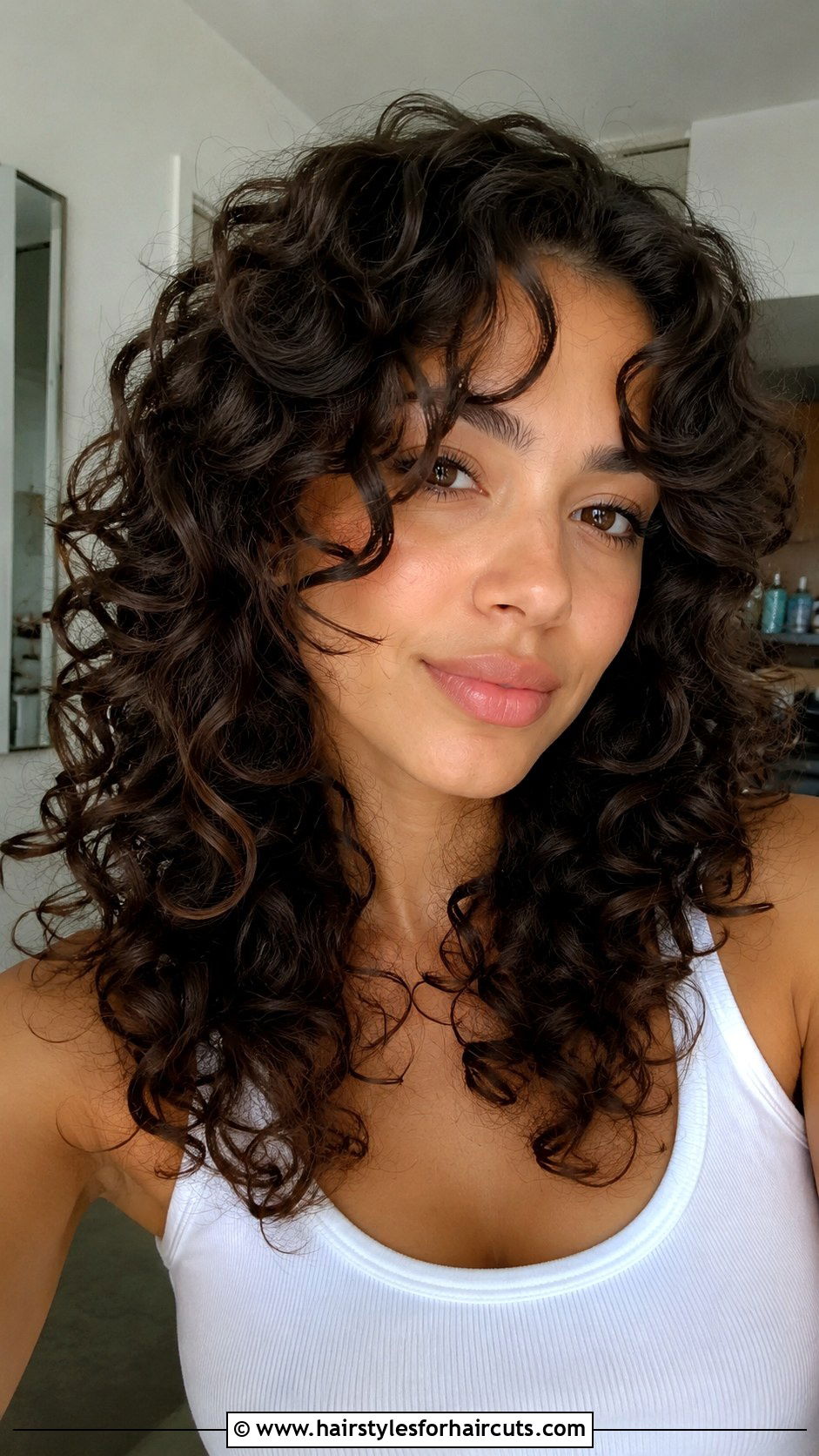 Layered Curly Haircut With Front Pieces - 25 face framing haircuts for curly hair - 25 face framing haircuts for curly hair