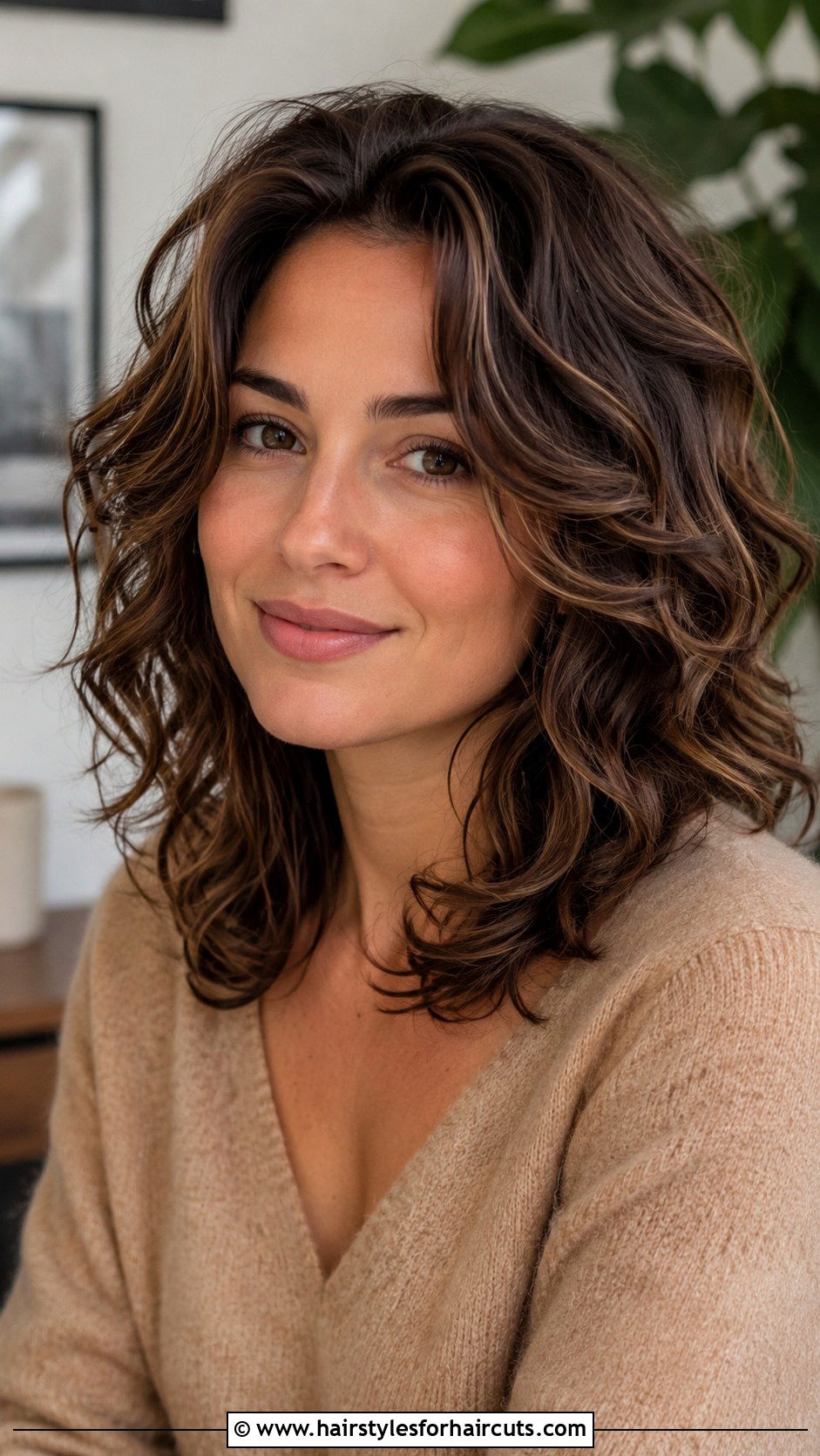 Layered Curly Lob - 25 curly hairstyles shoulder length hair - 25 curly hairstyles shoulder length hair