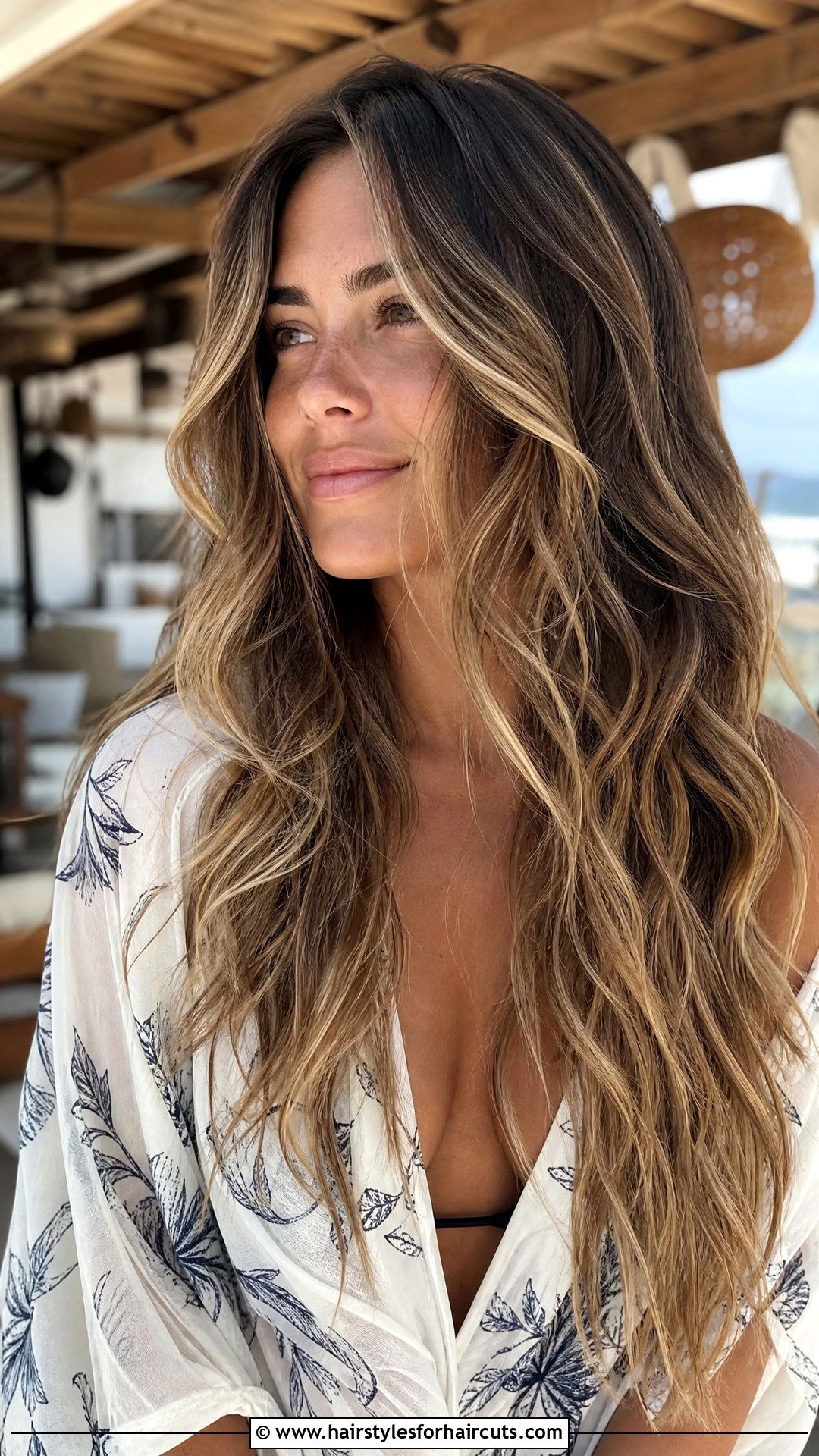 Layered Haircut With Highlights For Long Wavy Hair - 25 haircuts for long thick wavy hair - 25 haircuts for long thick wavy hair