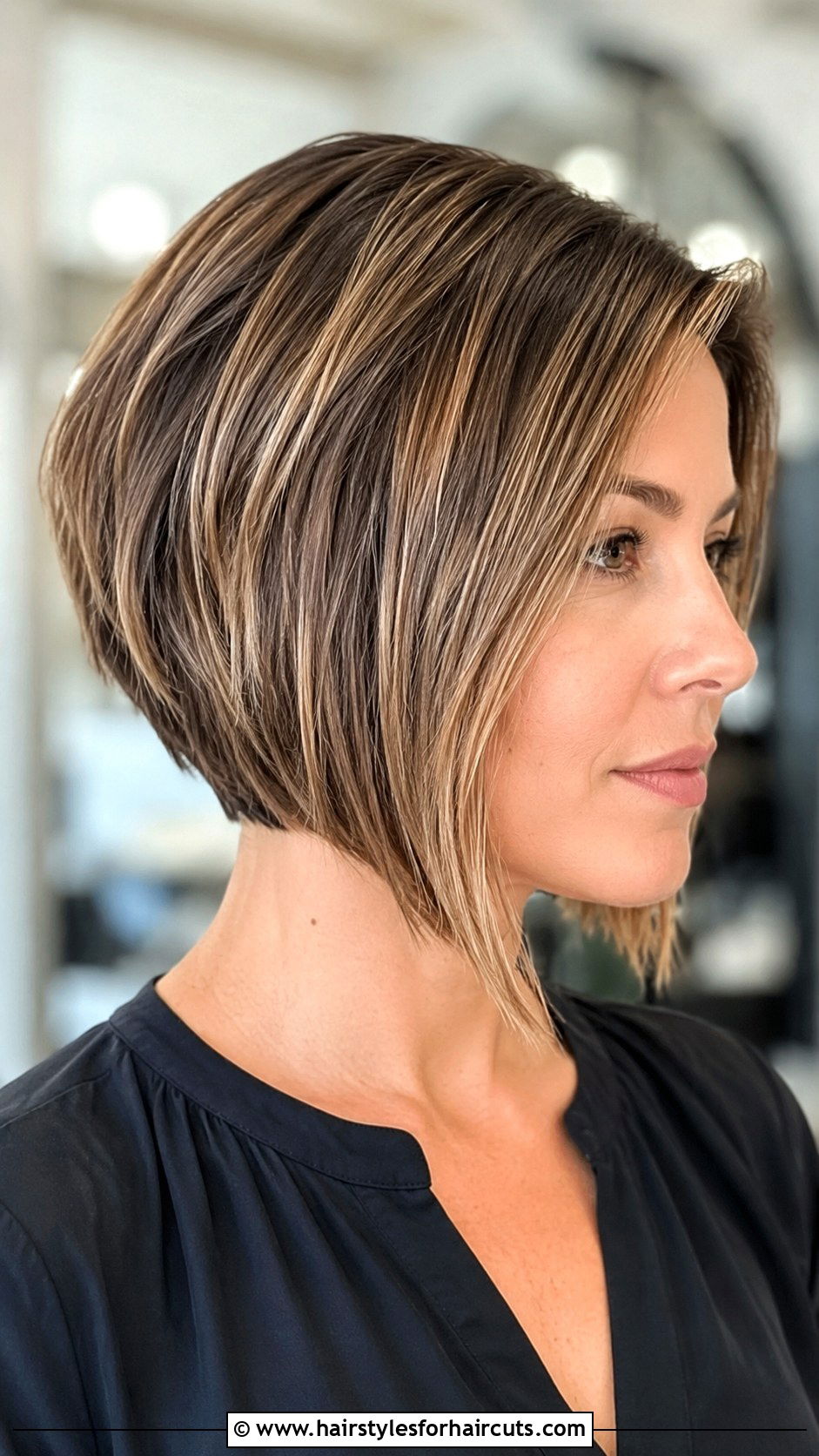 Layered Inverted Bob - 25 layered haircuts ideas - 25 layered haircuts ideas