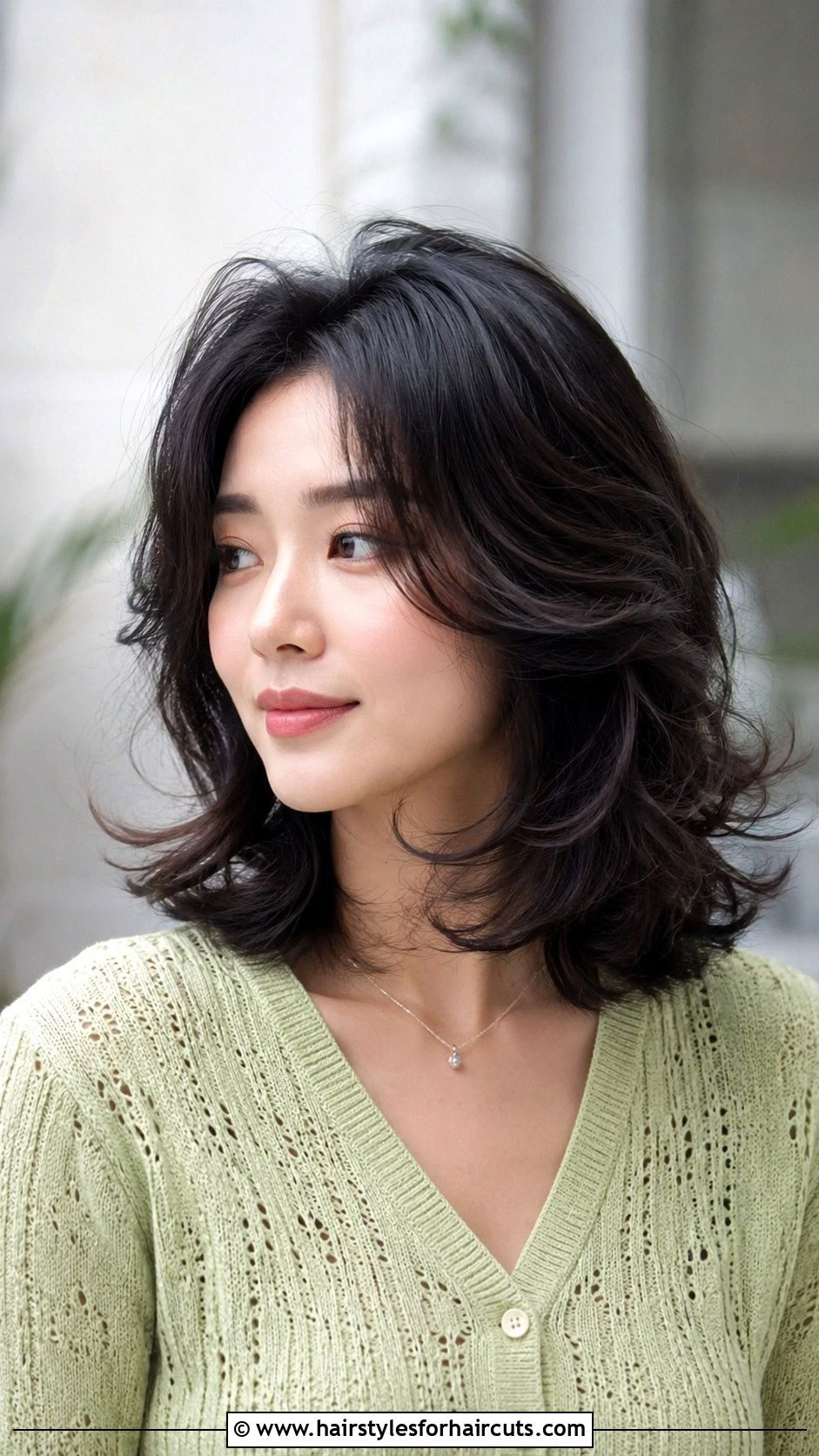 Layered Medium Black Hair Haircut - 25 black hair haircuts - 25 black hair haircuts