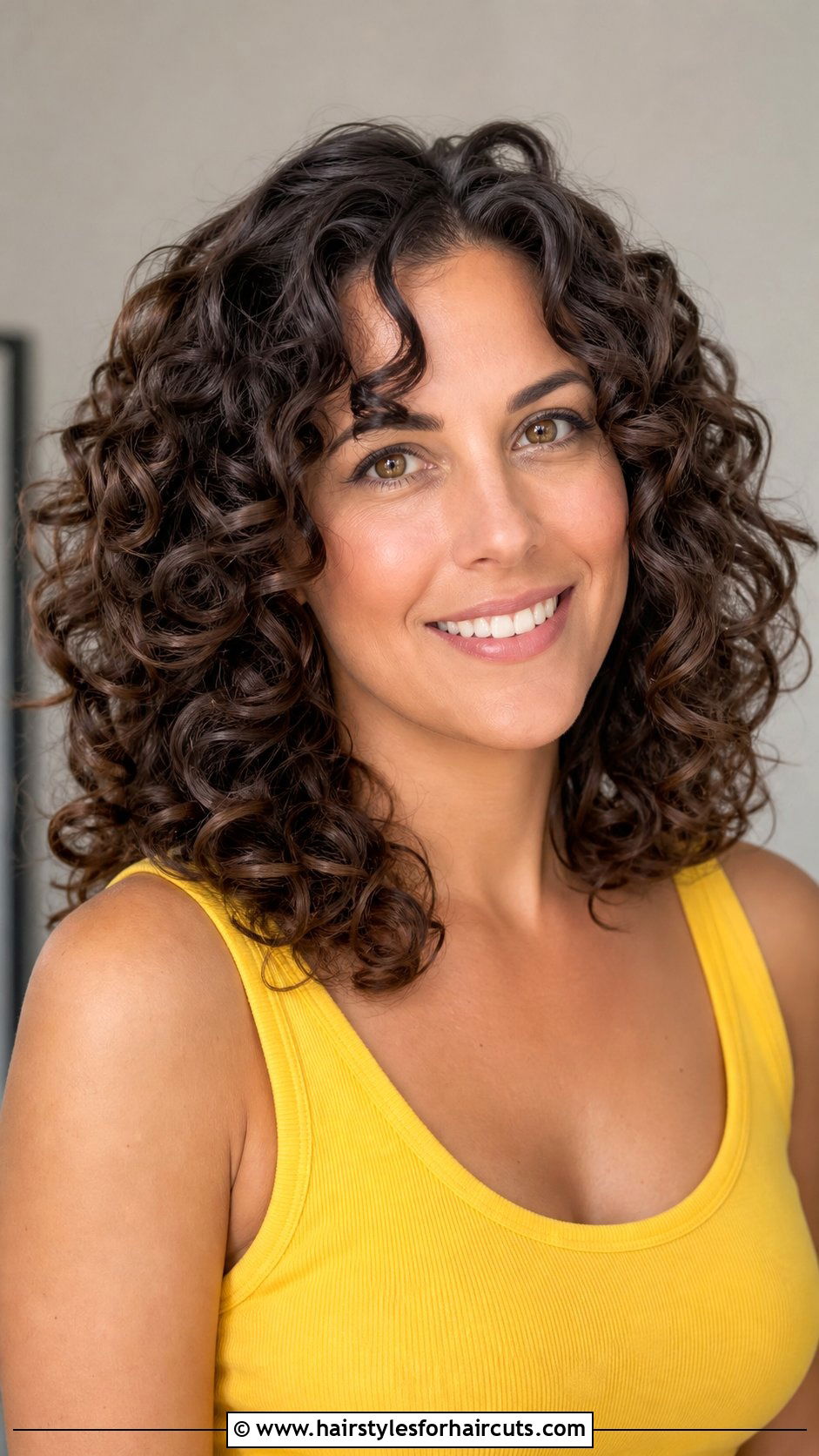 Layered Medium Hair Spiral Curls - 25 spiral curl hairstyles for medium length hair - 25 spiral curl hairstyles for medium length hair