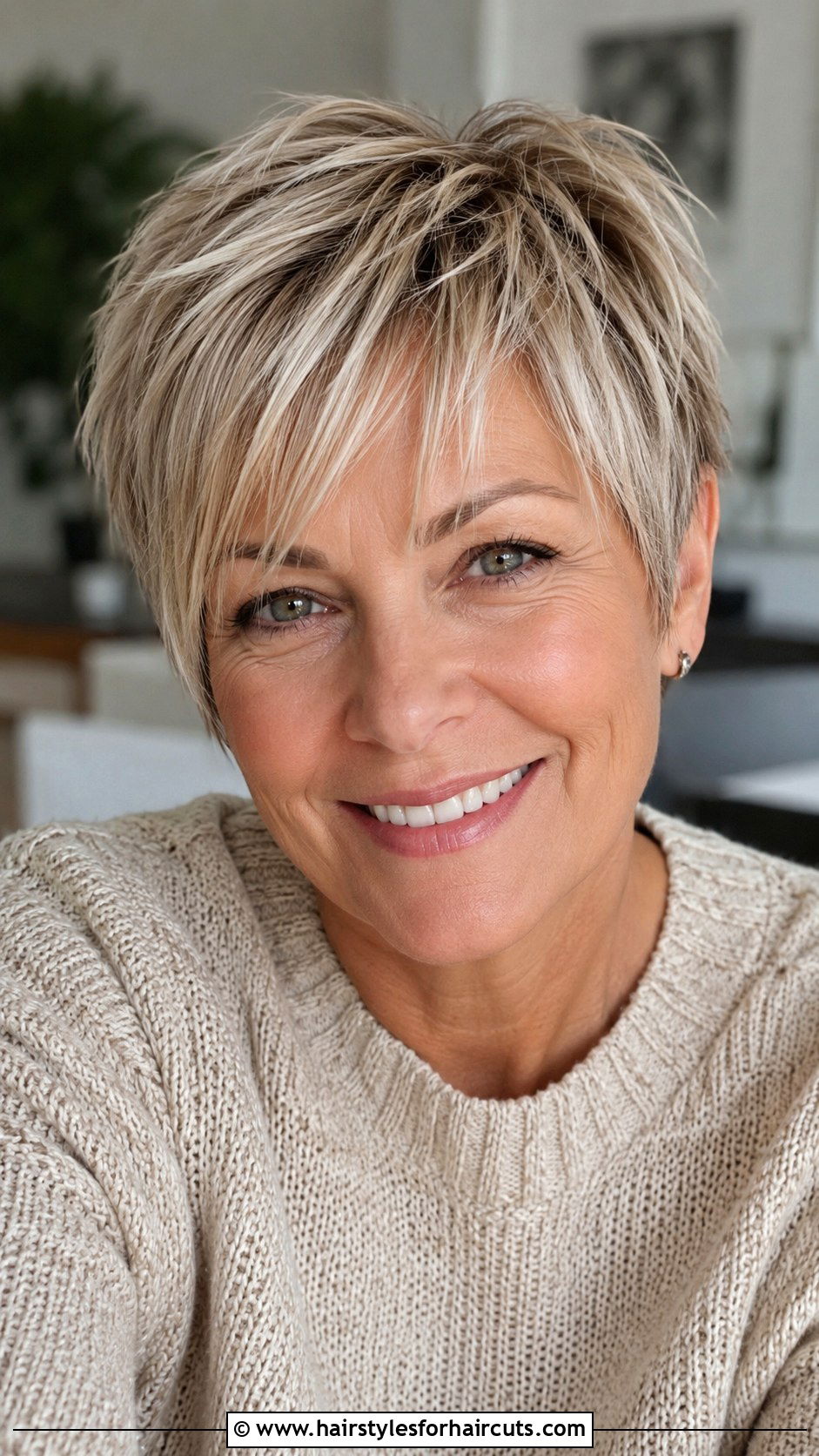Layered Pixie Cut - 25 short haircuts for extremely thin hair - 25 short haircuts for extremely thin hair