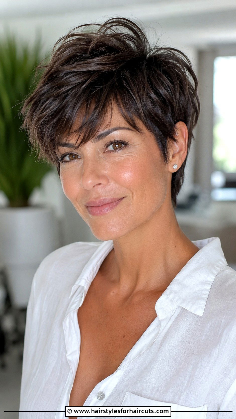 Layered Pixie Cut - 25 short hairstyles for thinning hair women - 25 short hairstyles for thinning hair women