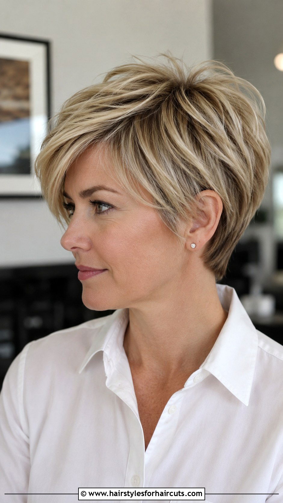 Layered Pixie Haircut - 25 haircuts for round faces and thick hair - 25 haircuts for round faces and thick hair