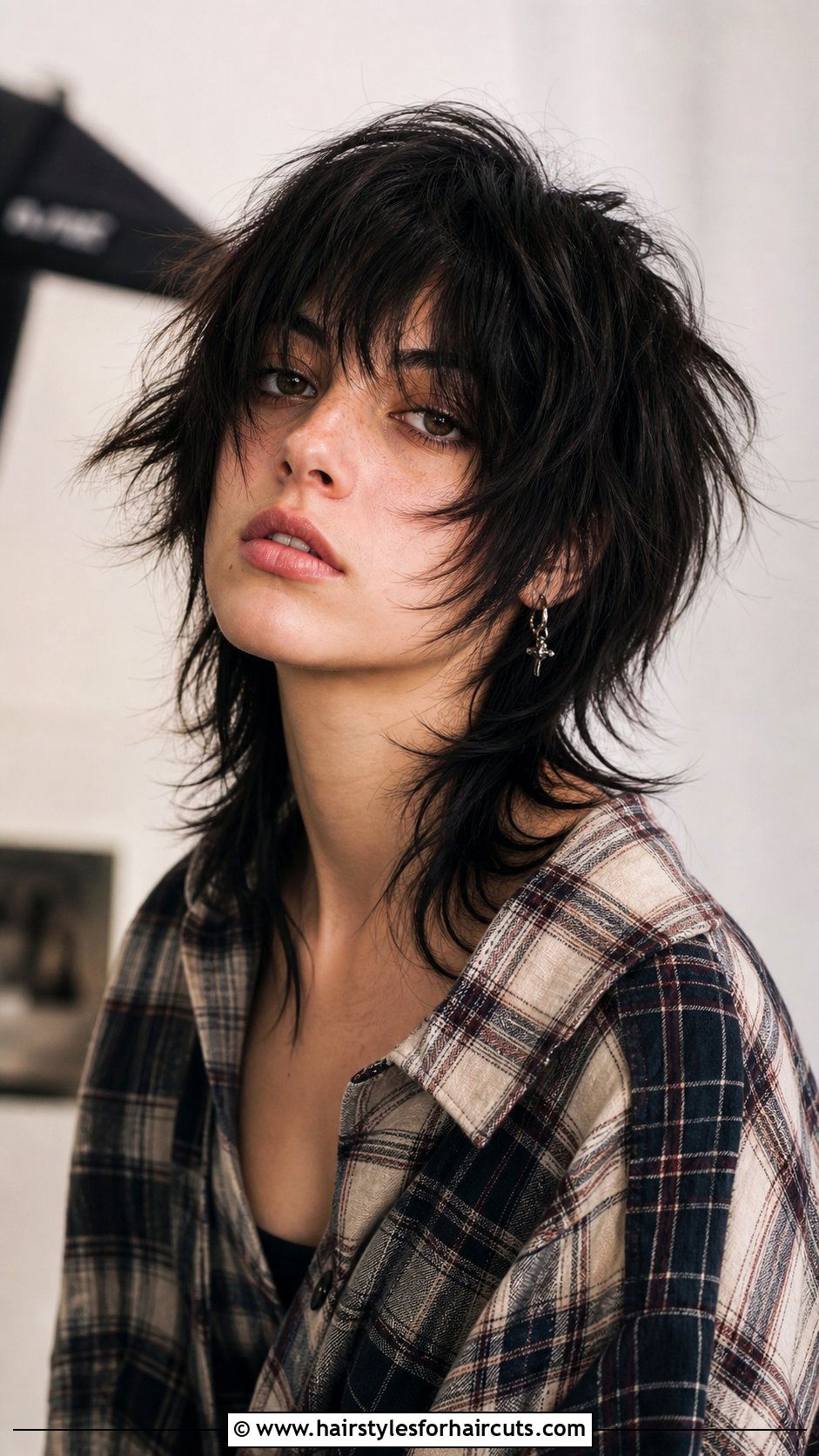 Layered Punk Wolf Cut - 25 layered punk hairstyles for medium length hair - 25 layered punk hairstyles for medium length hair