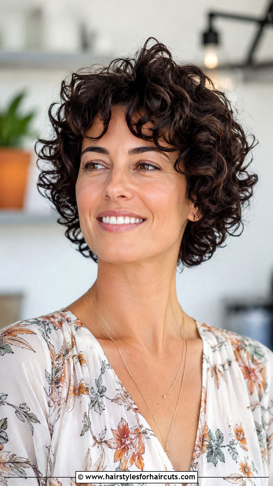 Layered Short Curly Hair - 25 best haircuts for short curly hair - 25 best haircuts for short curly hair