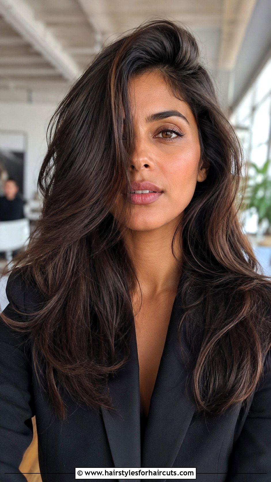 Layered Thick Hair With Side Part - 25 medium layered haircuts for thick hair - 25 medium layered haircuts for thick hair