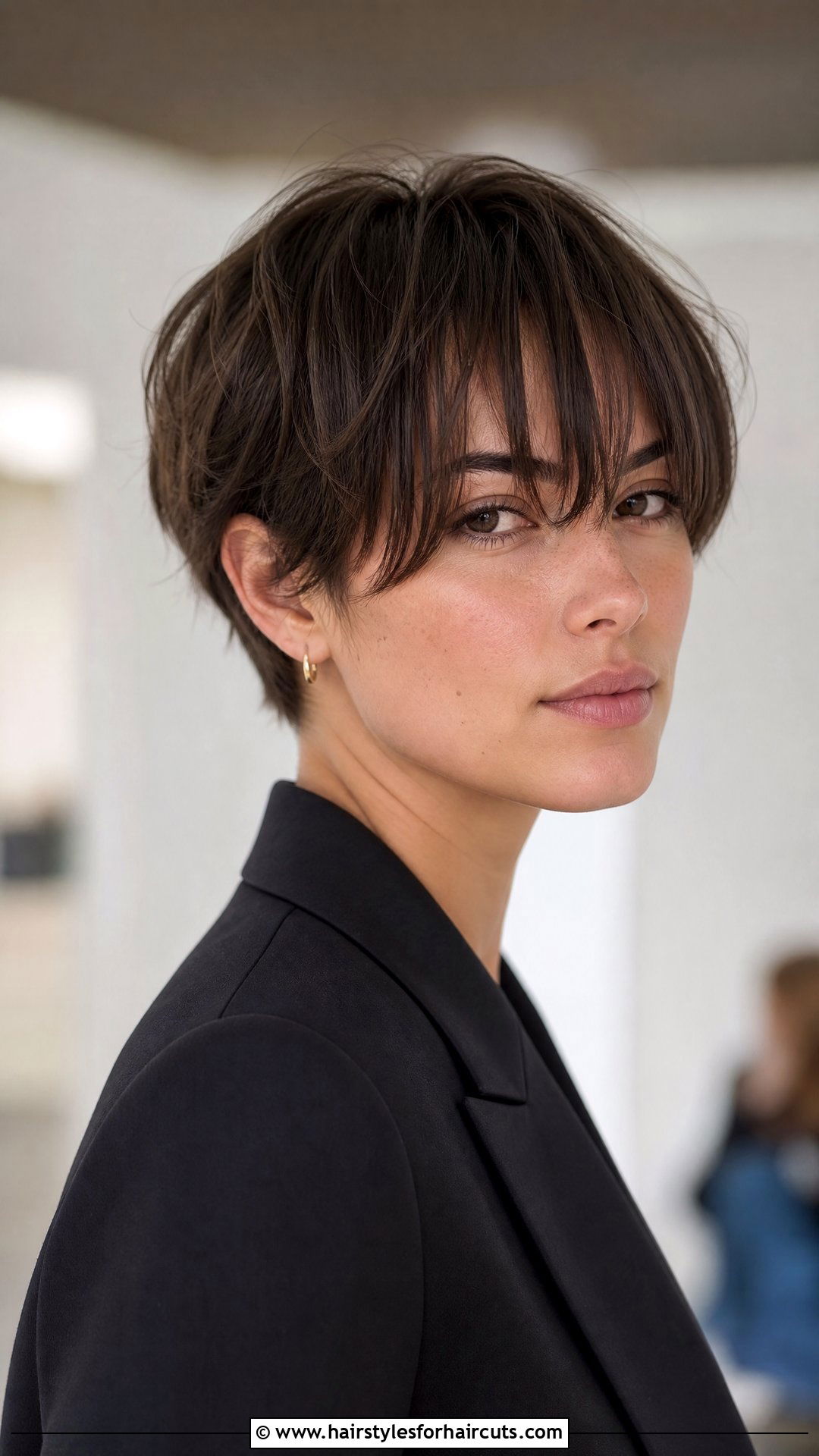 Long Bangs Textured Crop - 25 karin haircuts - 25 karin haircuts