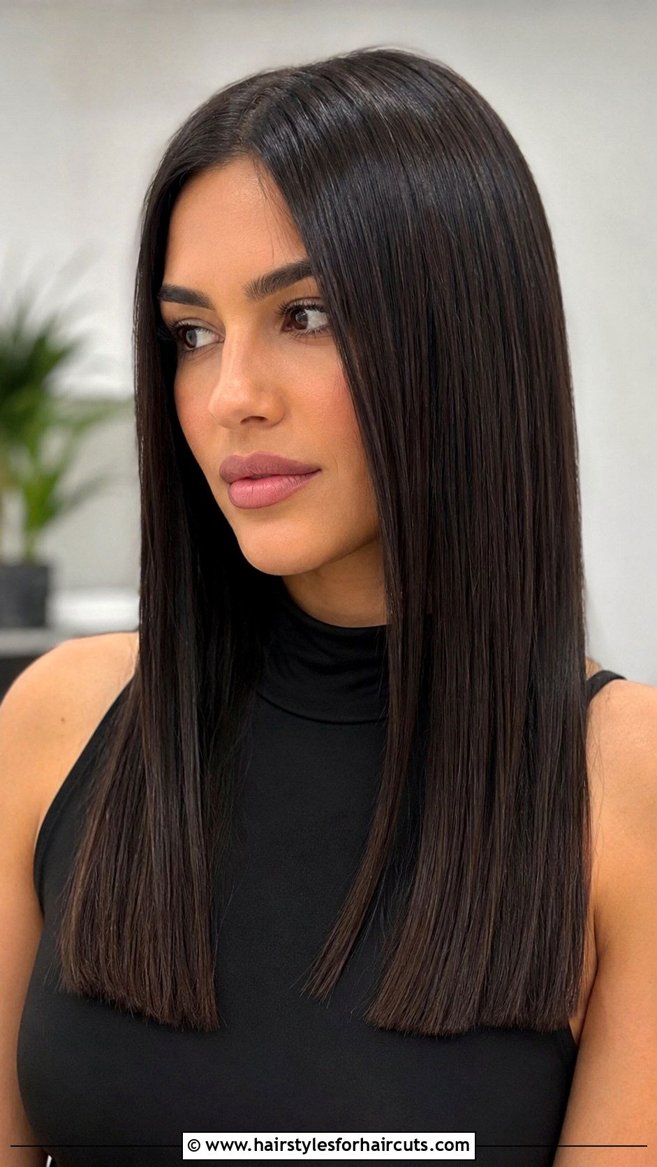 Long Blunt Cut - 25 haircuts for diamond face shape - 25 haircuts for diamond face shape
