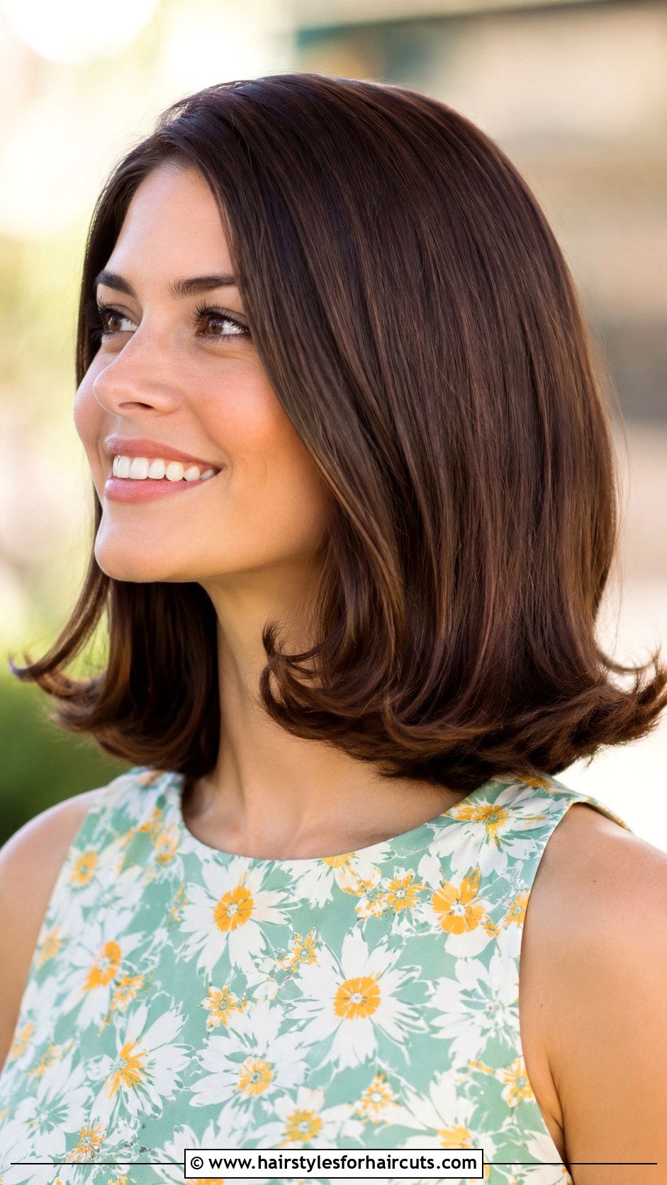 Long Blunt Cut With Flipped Ends - 25 fine hair long blunt haircuts - 25 fine hair long blunt haircuts