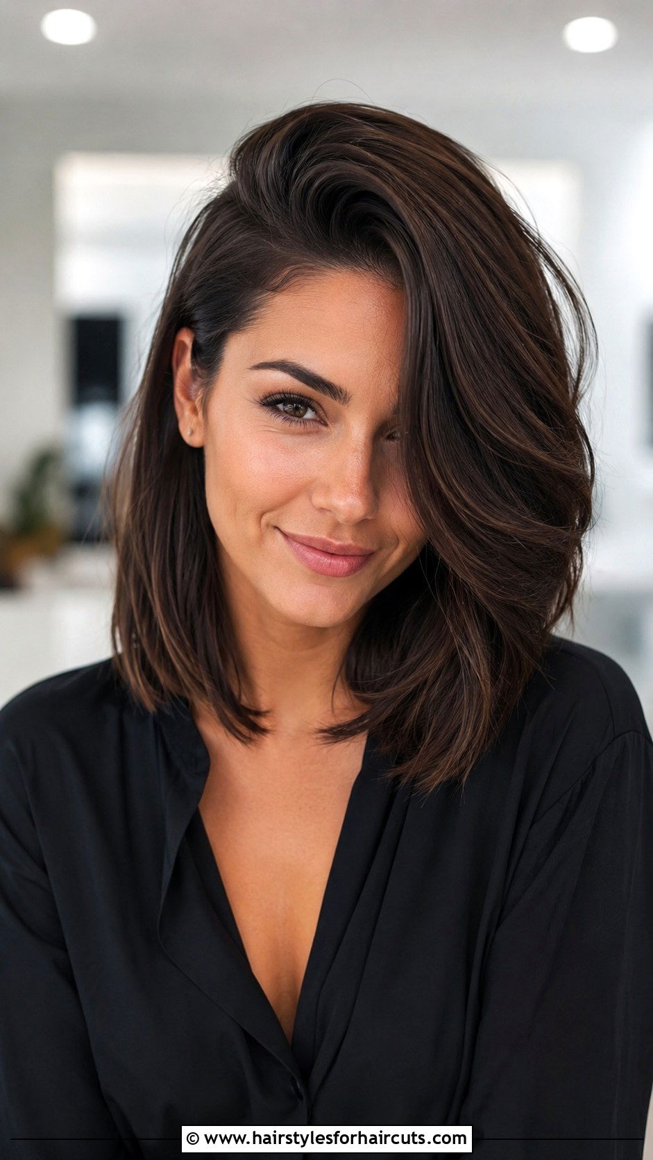 Long Bob With Deep Side Part - 25 haircuts for thin wavy hair - 25 haircuts for thin wavy hair