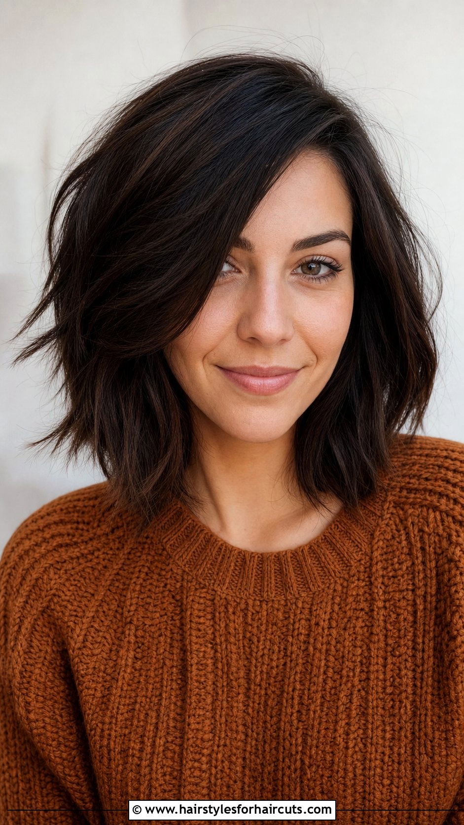 Long Bob With Side Bangs - 25 hairstyles for puffy hair - 25 hairstyles for puffy hair