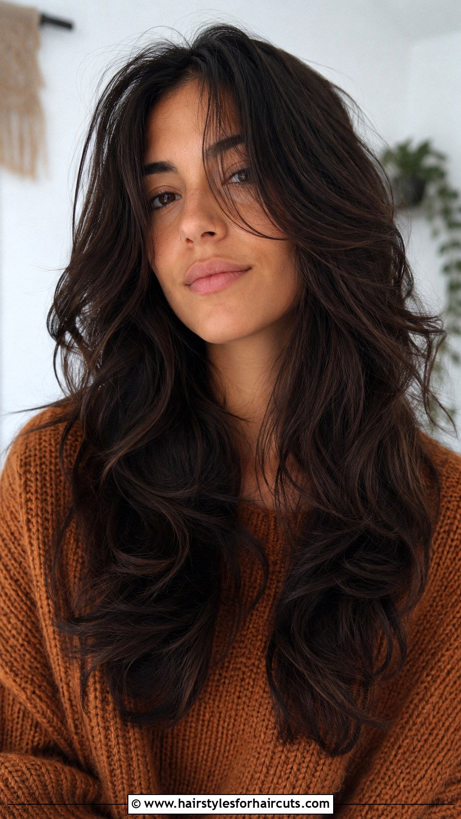 Long Butterfly Haircut With Air Dried Waves - 25 butterfly haircuts unstyled wavy hair - 25 butterfly haircuts unstyled wavy hair