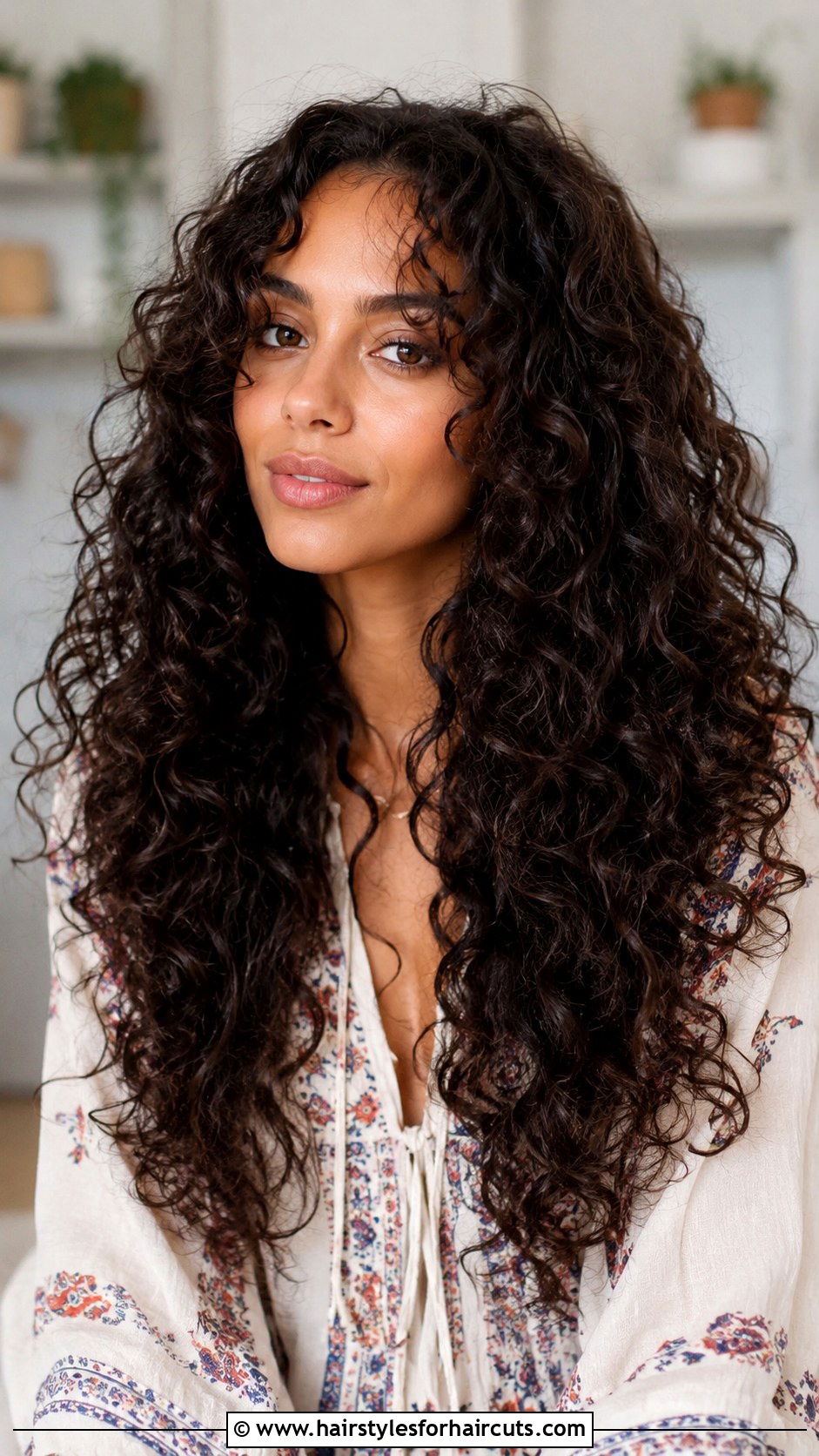 Long Curly Butterfly Cut - 25 best haircuts for 3b curly hair - 25 best haircuts for 3b curly hair