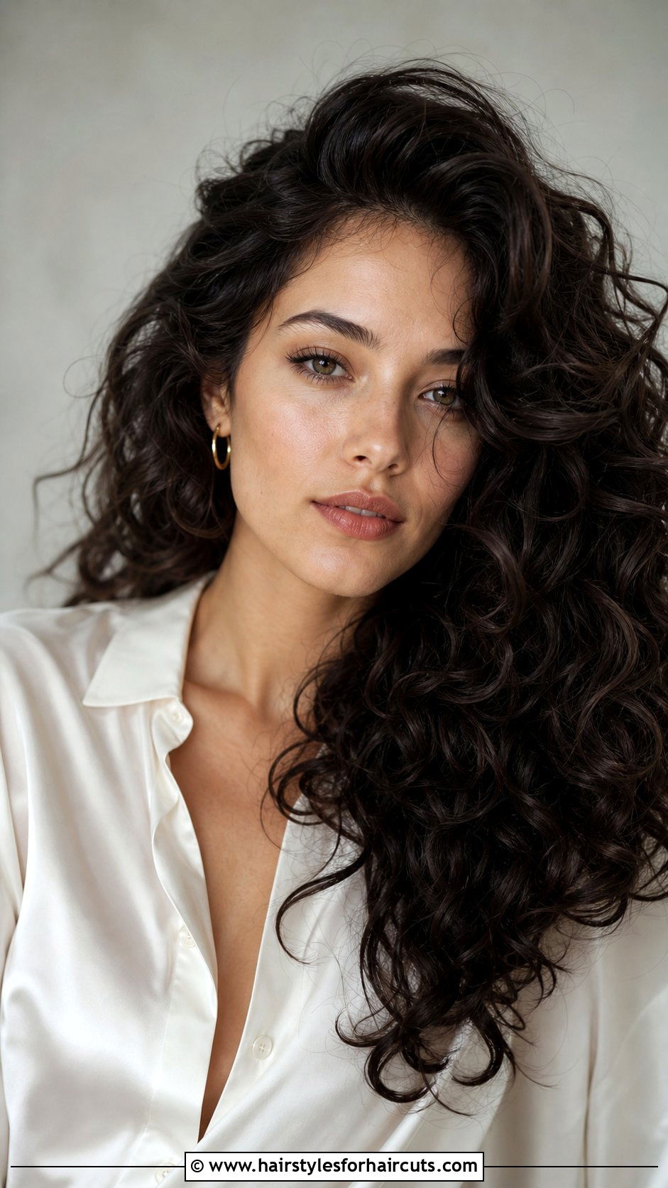 Long Curly Hair With Side Part - 25 haircuts for long curly hair women - 25 haircuts for long curly hair women
