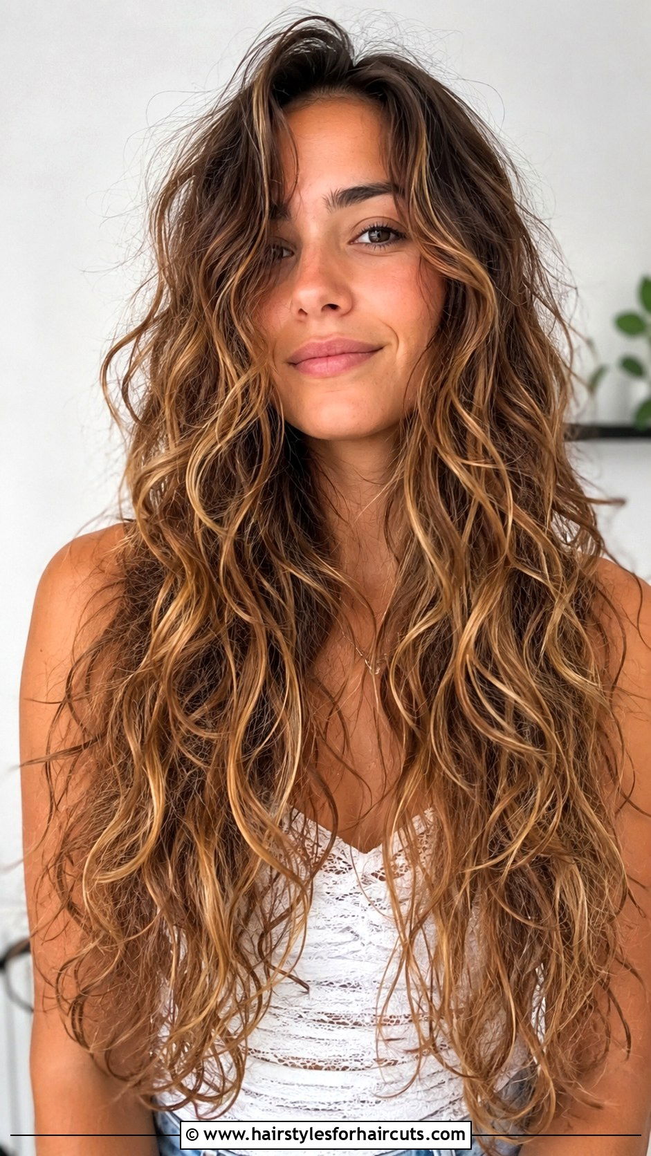 Long Curly Layers - 25 black curly hair haircuts - 25 black curly hair haircuts
