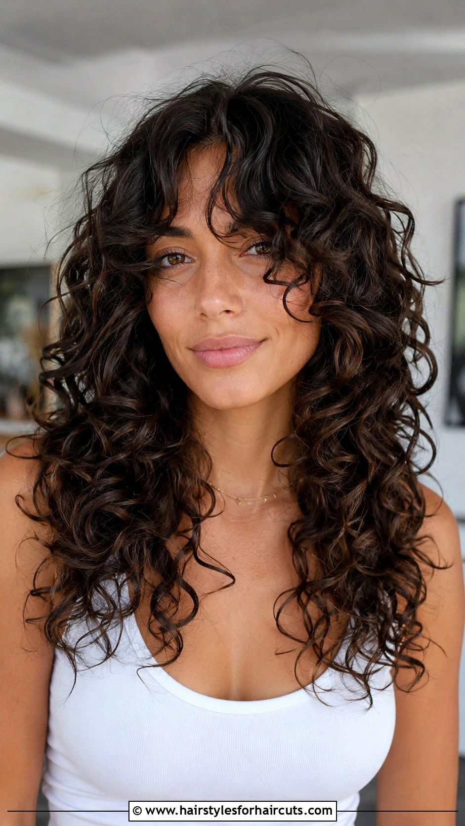Long Curly Shag Haircut - 25 haircuts for square face long hair - 25 haircuts for square face long hair