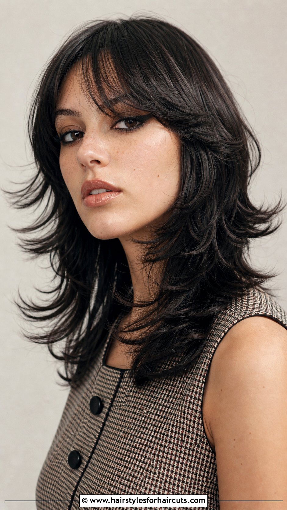 Long Emo Haircut With Flipped Out Ends - 25 long hair layered emo haircuts - 25 long hair layered emo haircuts