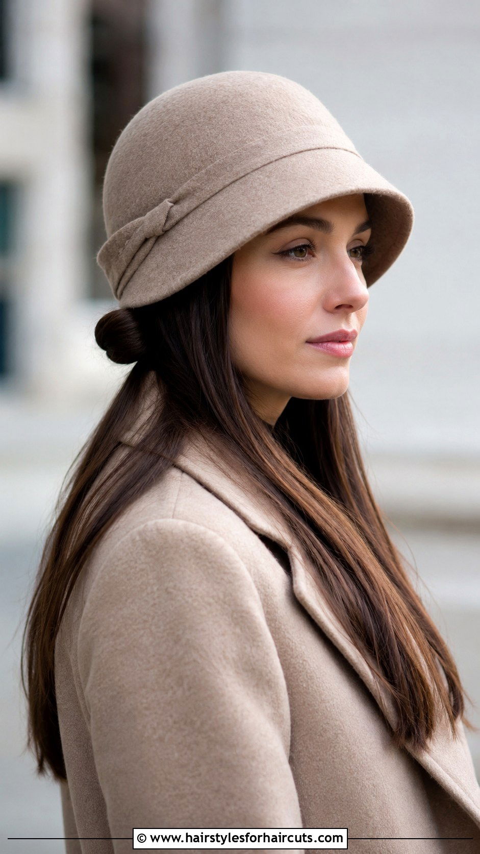 Long Hair Cloche Hat Style - 25 1920 hairstyles for long hair - 25 1920 hairstyles for long hair