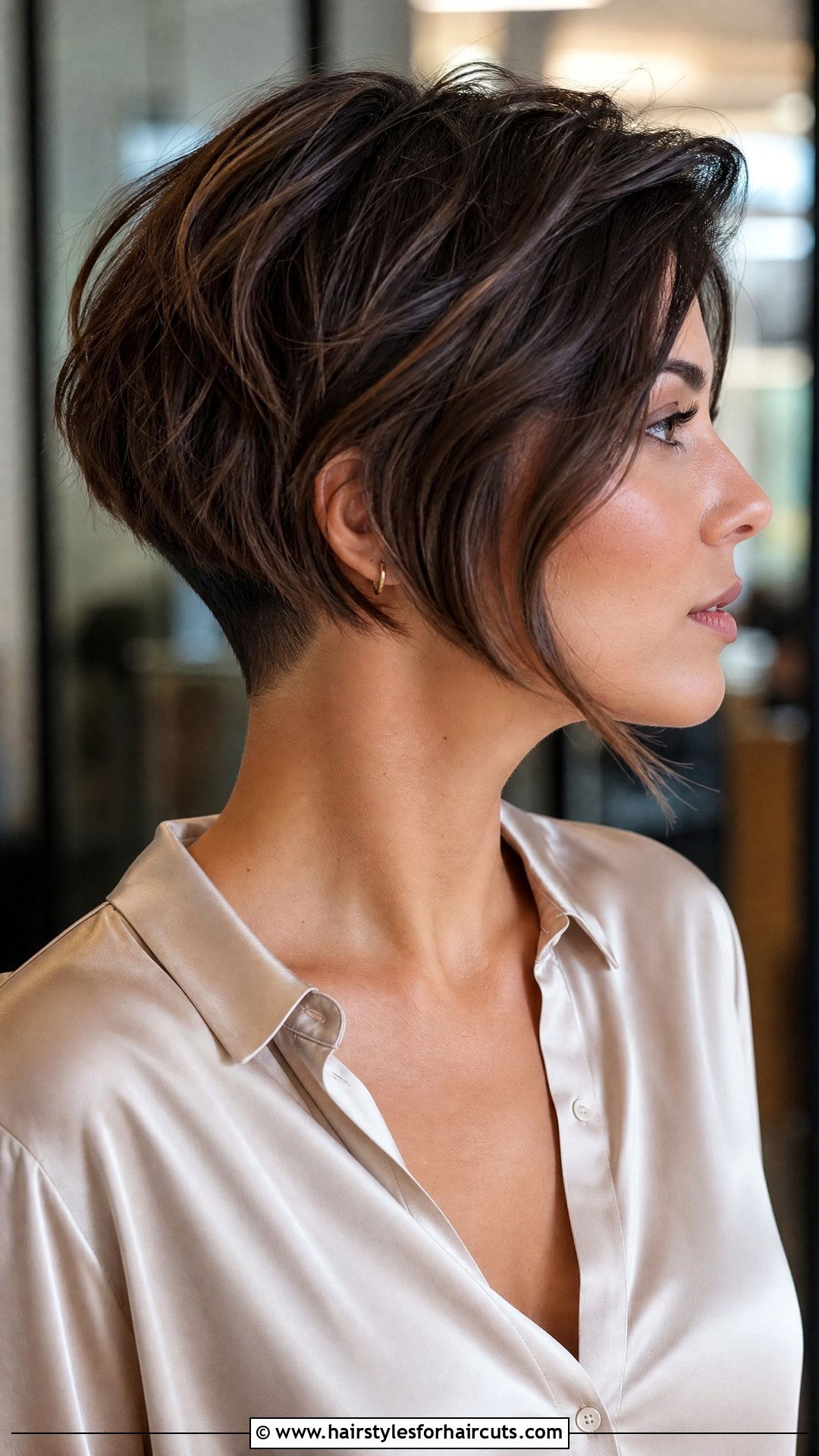 Long Helix Bob - 25 helix haircuts - 25 helix haircuts