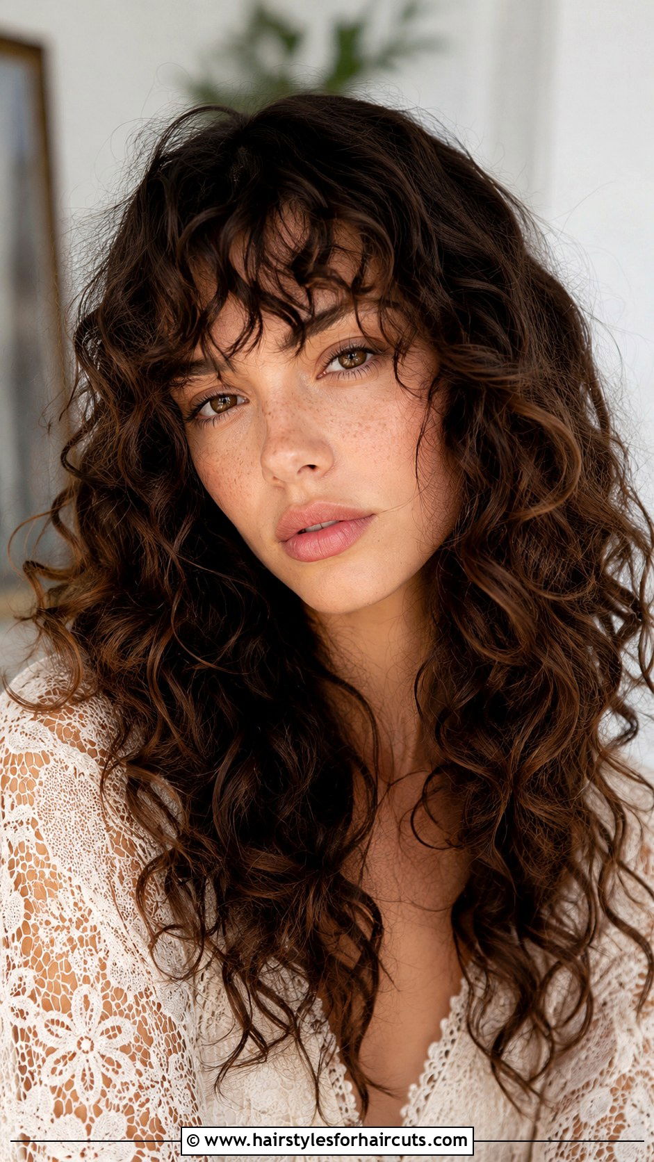 Long Layered Curly Hair With Bangs - 25 layered curly haircuts - 25 layered curly haircuts