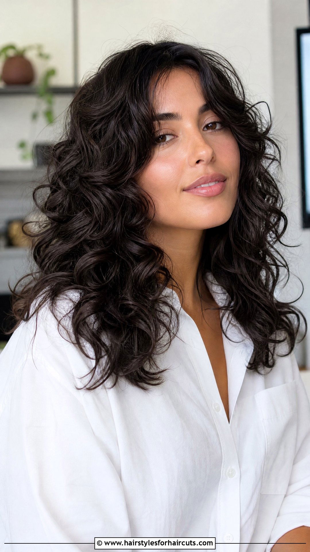 Long Layered Curly Hair With Blunt Ends - 25 long layered hairstyles for curly hair - 25 long layered hairstyles for curly hair