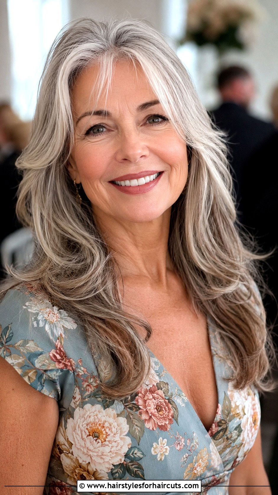 Long Layered Haircut For Older Women - 25 haircuts for older women with thick hair - 25 haircuts for older women with thick hair