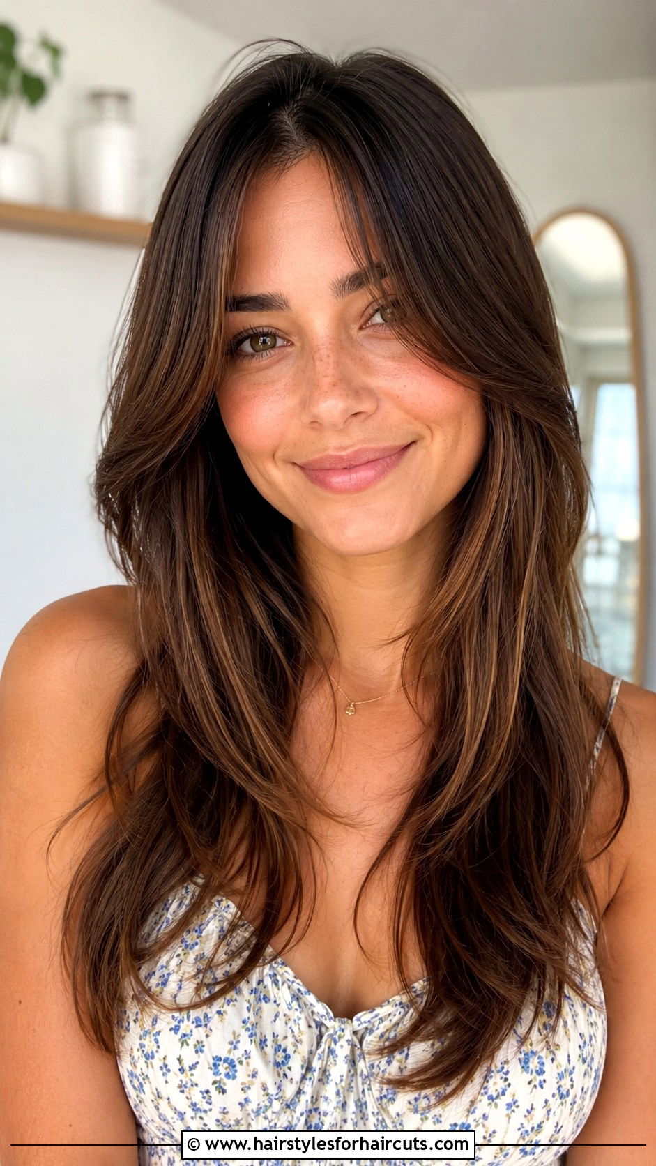 Long Layered Haircut For Round Face - 25 haircuts for women with round face - 25 haircuts for women with round face