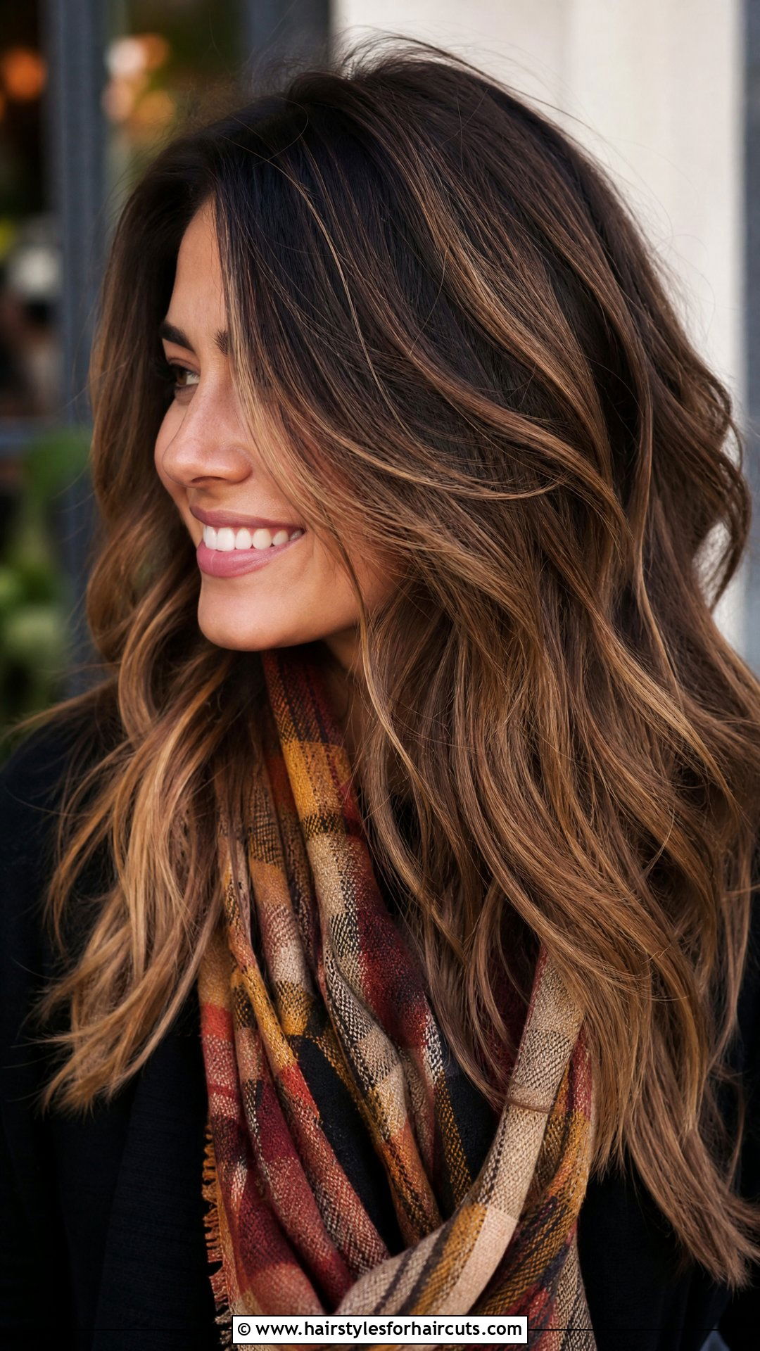 Long Layered Haircut With Caramel Balayage - 25 nia long haircuts - 25 nia long haircuts