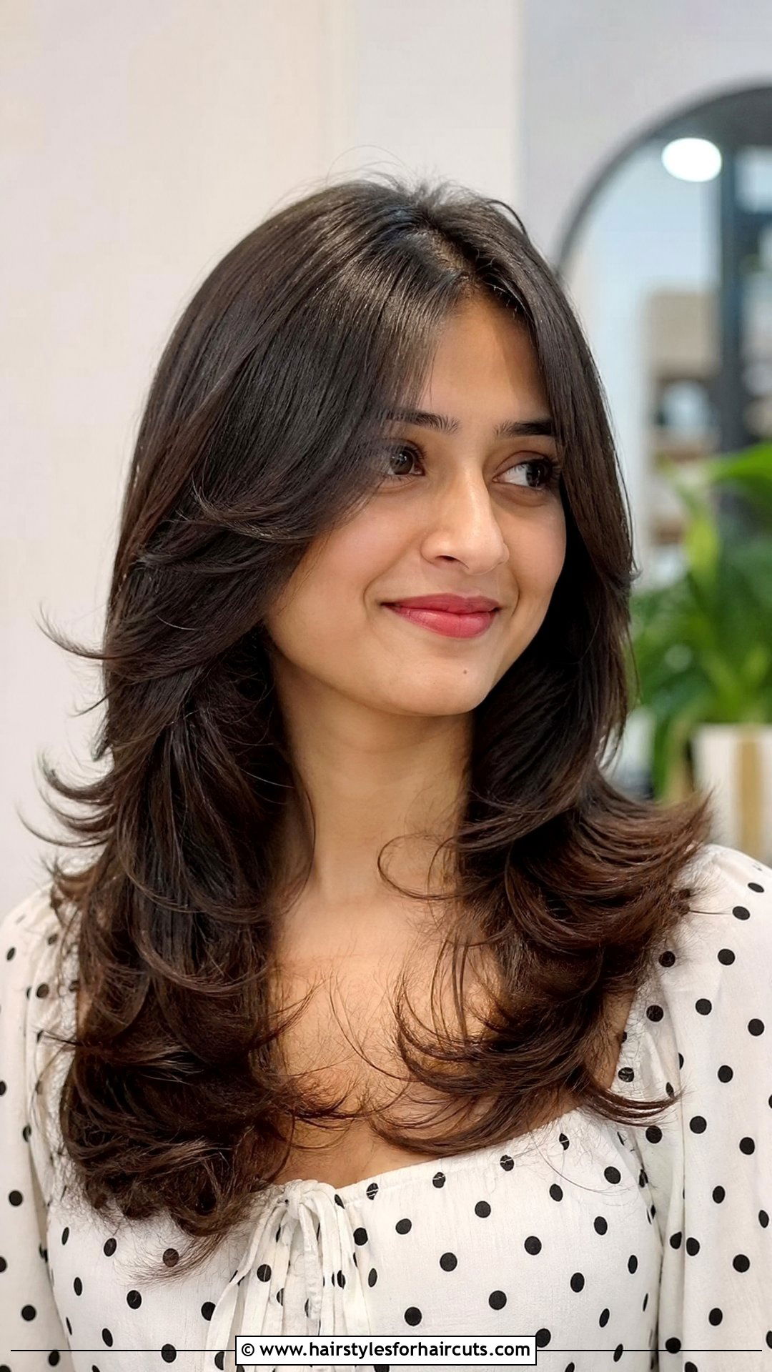 Long Layered Haircut With Flipped Ends - 25 layered haircuts ideas for long hair - 25 layered haircuts ideas for long hair