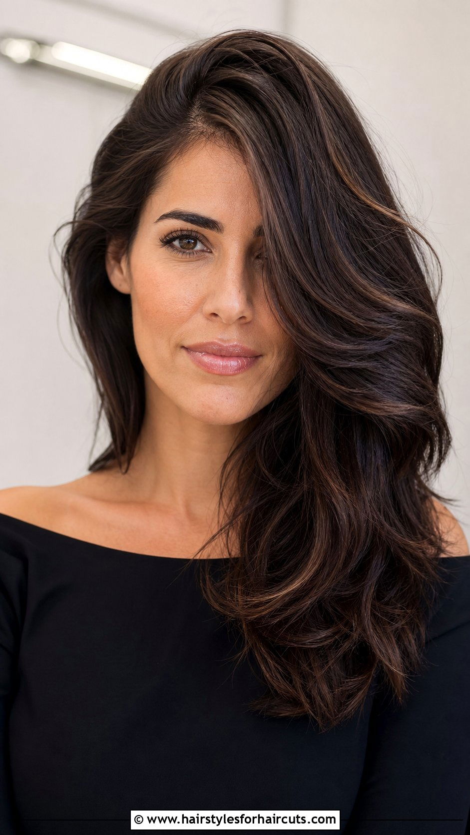 Long Layered Side Part Haircut - 25 long layered hairstyles for fine hair - 25 long layered hairstyles for fine hair