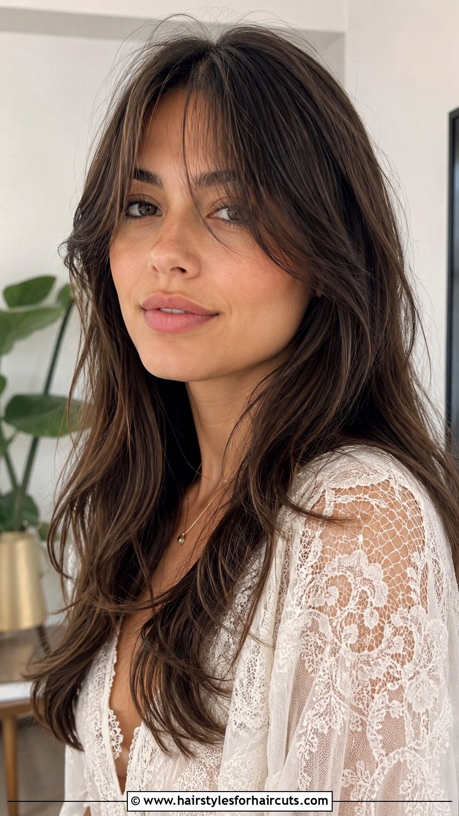Long Layers With Curtain Bangs - 25 haircuts for women with thin hair - 25 haircuts for women with thin hair