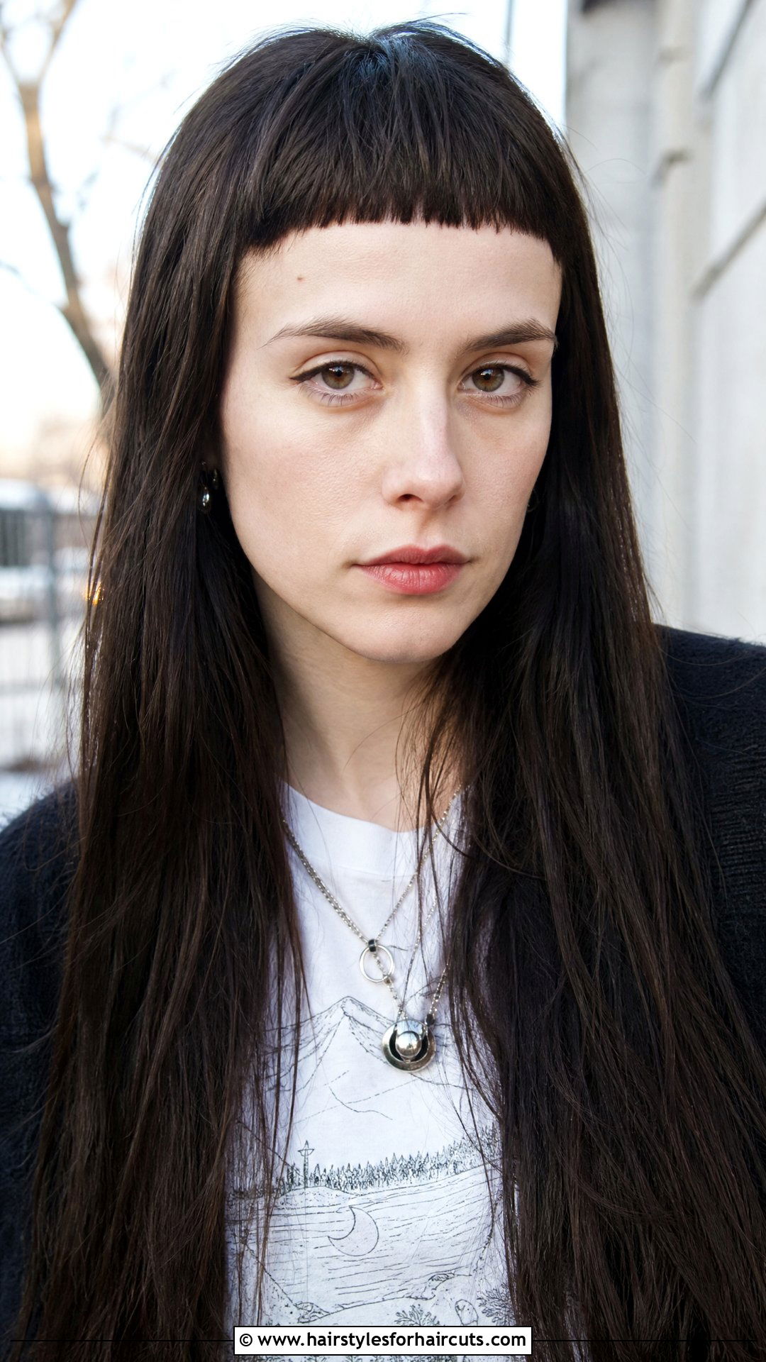 Long Micro Bangs Haircut - 25 long haircuts for women with straight hair - 25 long haircuts for women with straight hair