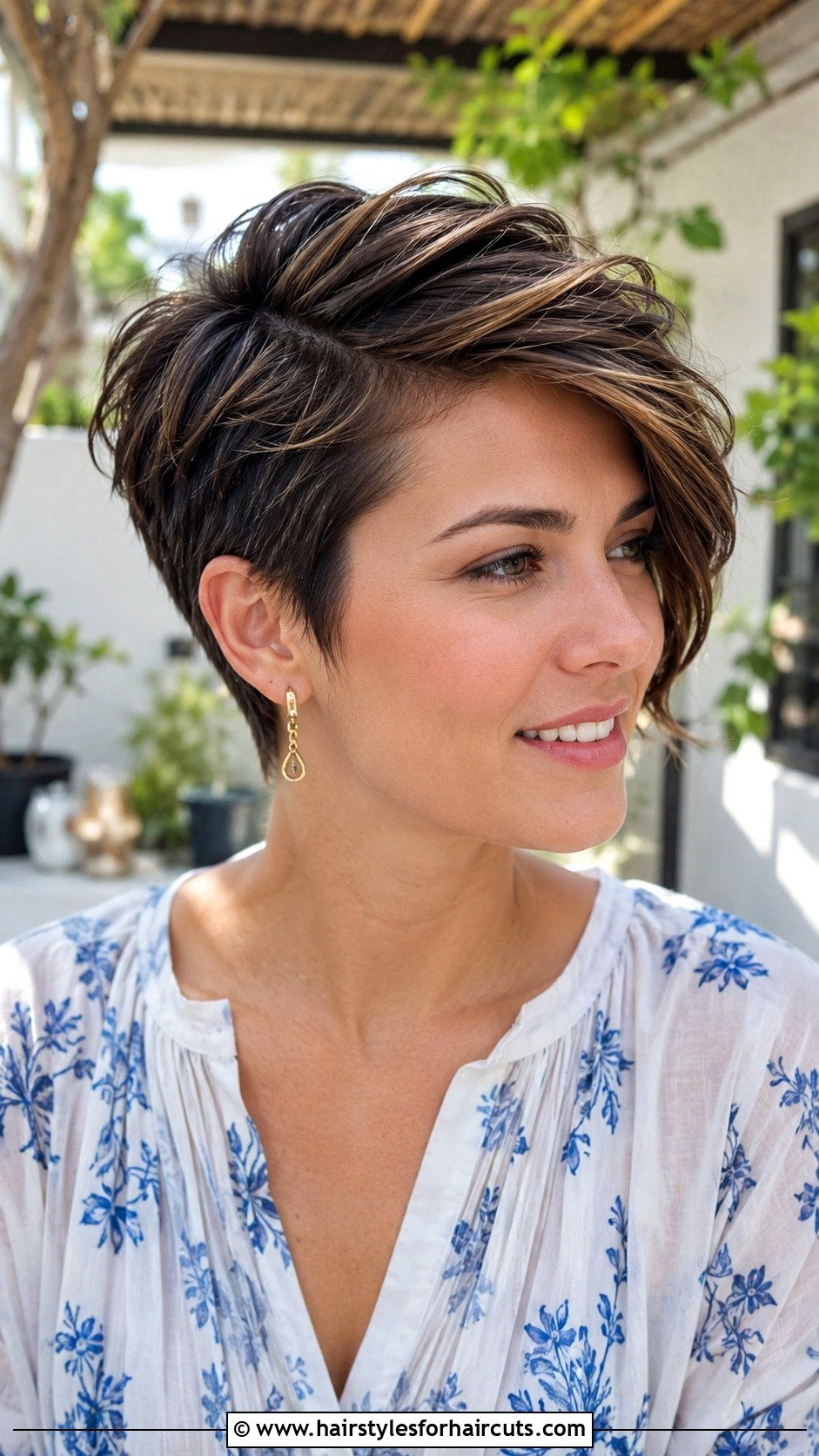 Long Pixie - 25 haircuts parts - 25 haircuts parts