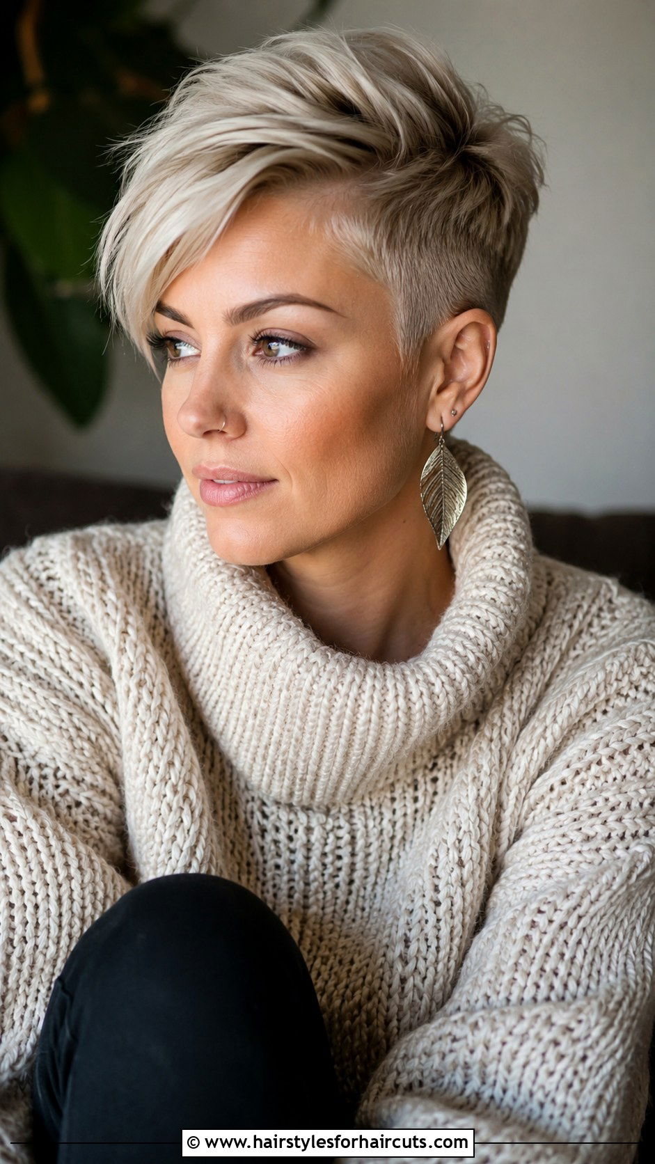 Long Pixie - 25 haircuts wenatchee - 25 haircuts wenatchee