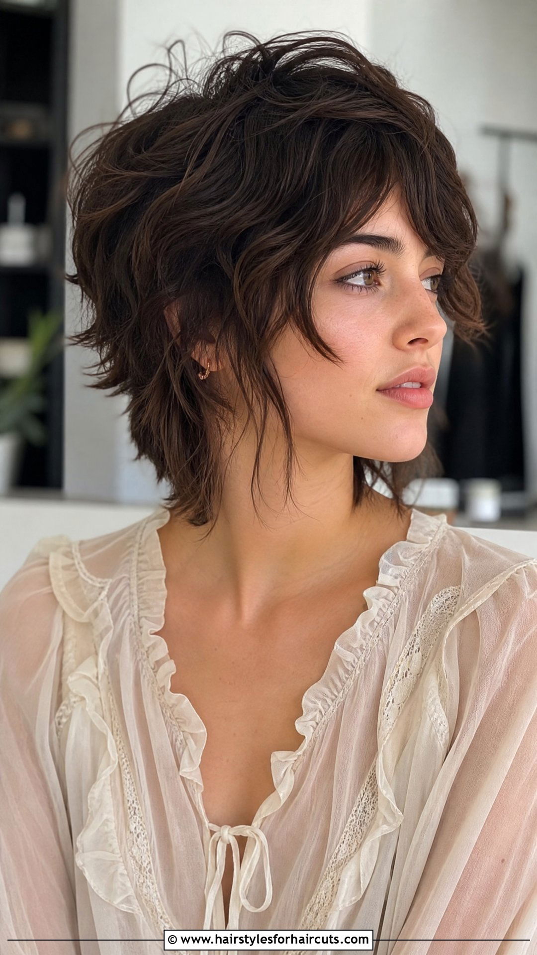 Long Pixie Shag For Thick Waves - 25 low-maintenance short haircuts for thick wavy hair - 25 low-maintenance short haircuts for thick wavy hair